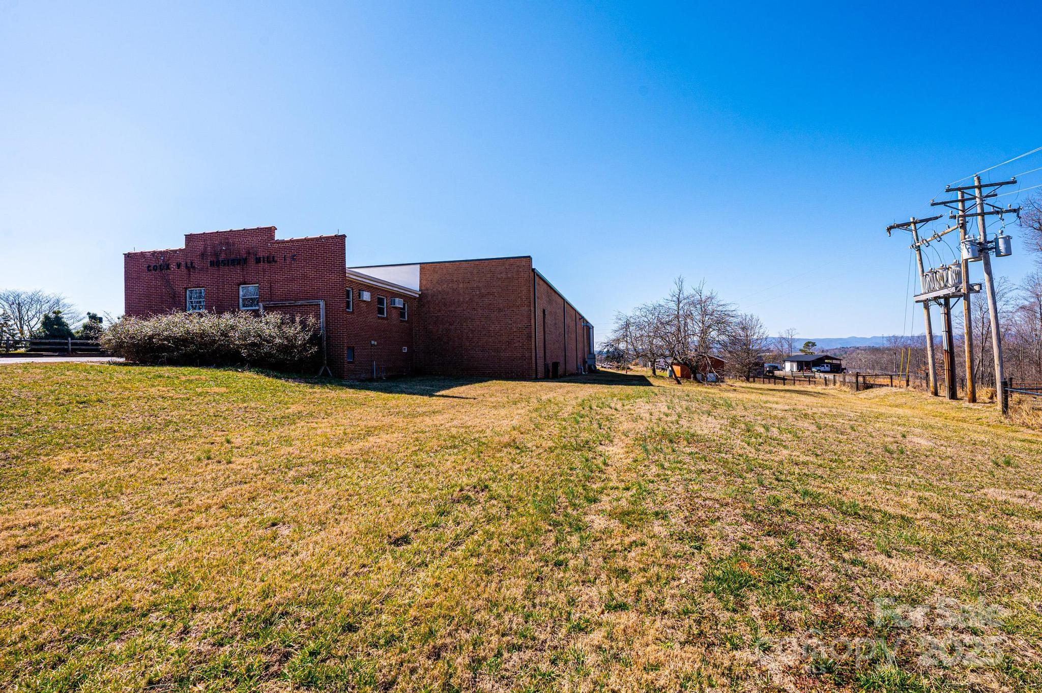 main property photo 4