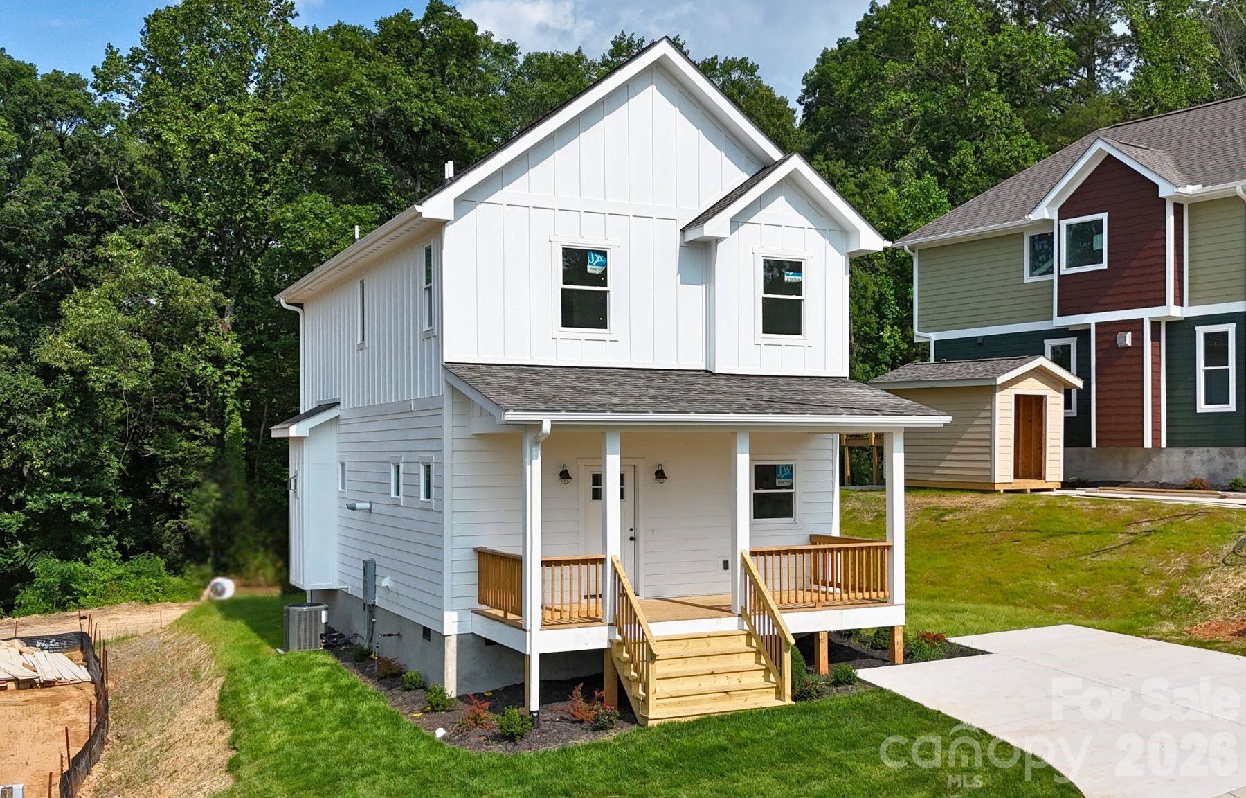 main property photo 16