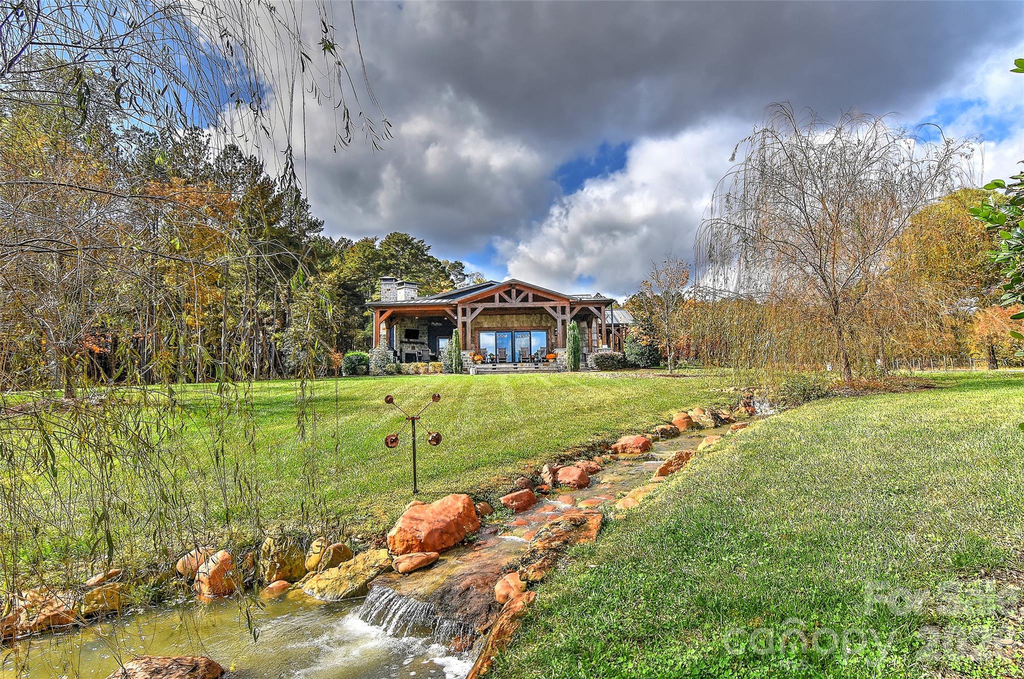 main property photo 18