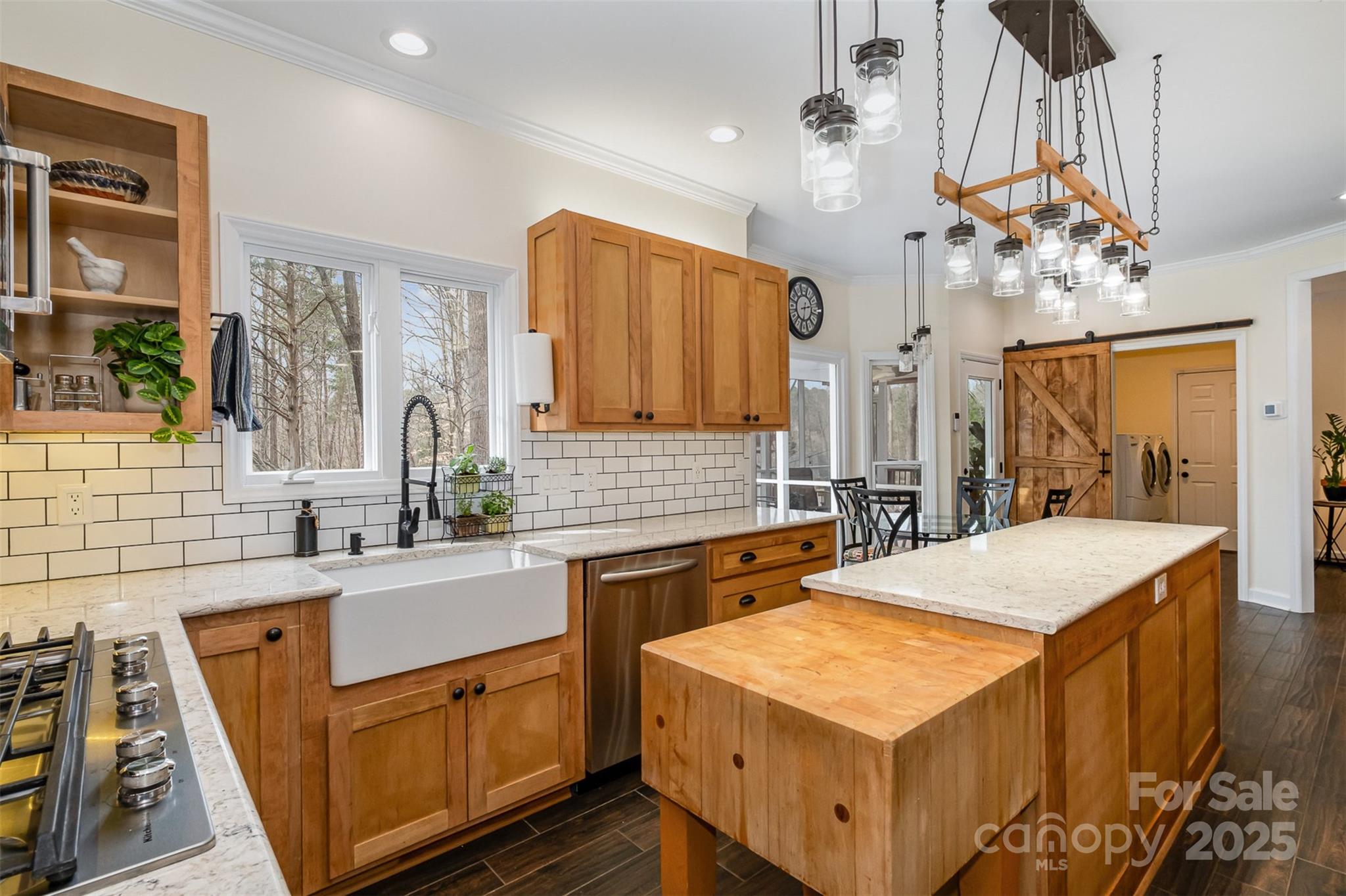 property viewer photo 10