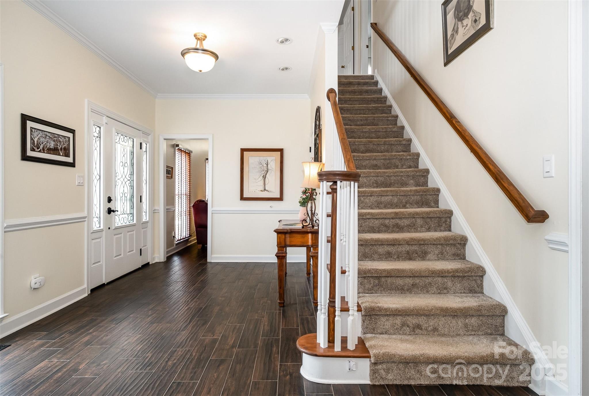 property viewer photo 2