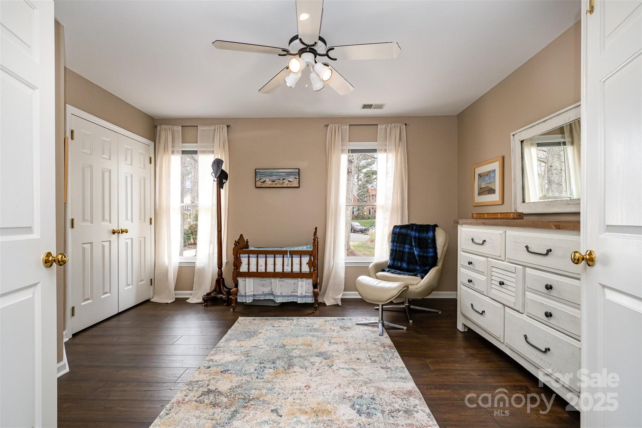 property viewer photo 25