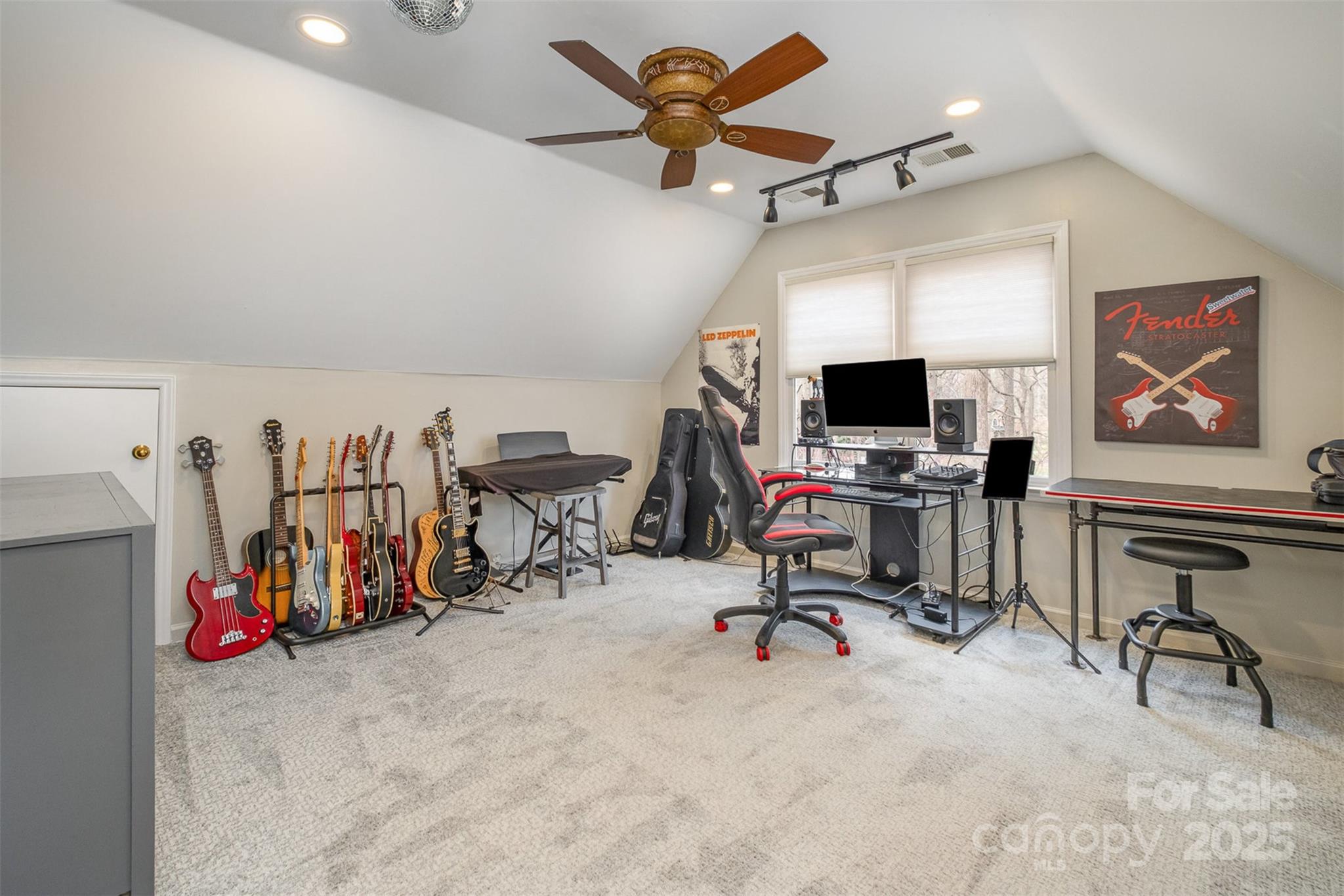 property viewer photo 29
