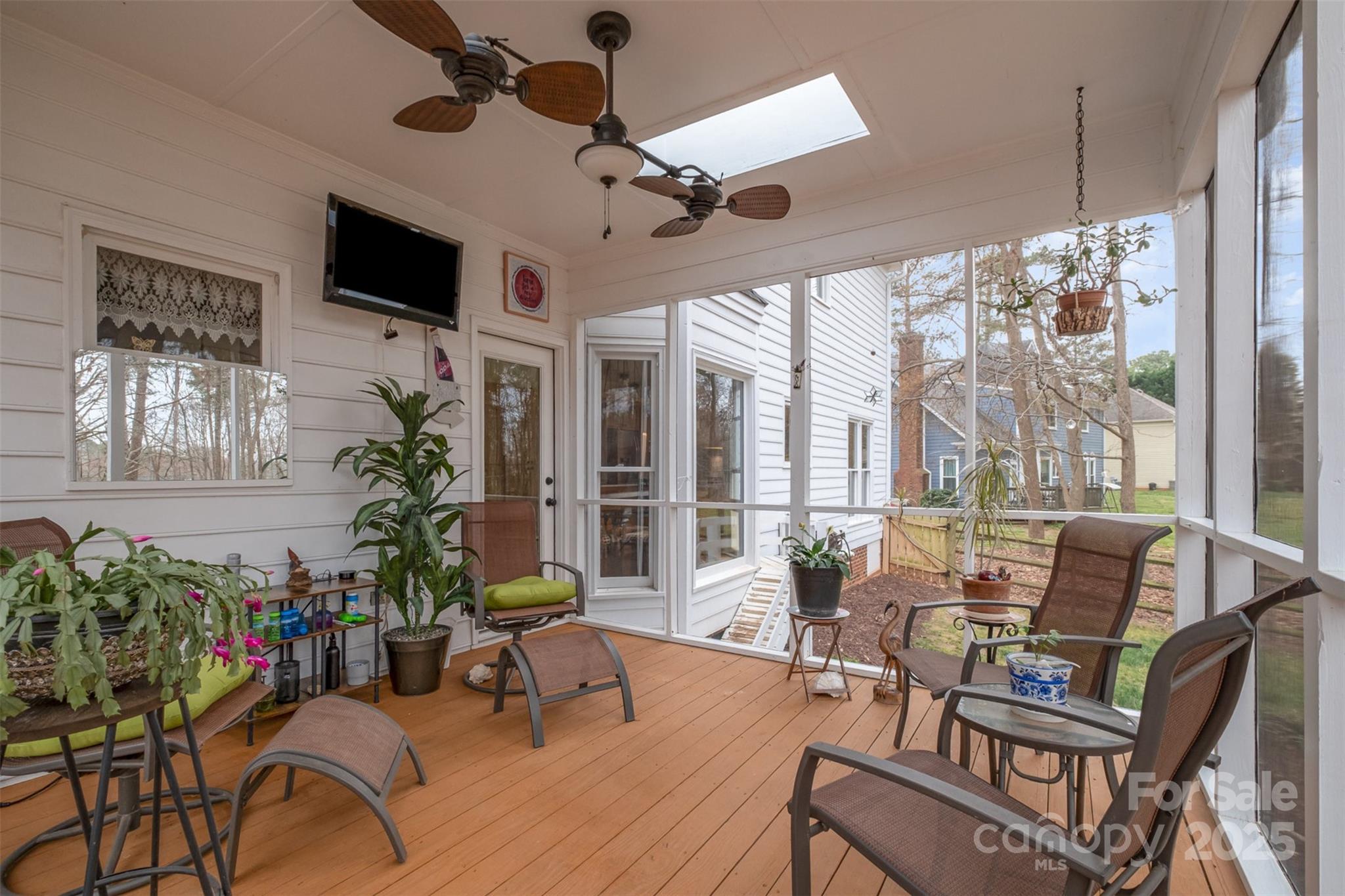 property viewer photo 30