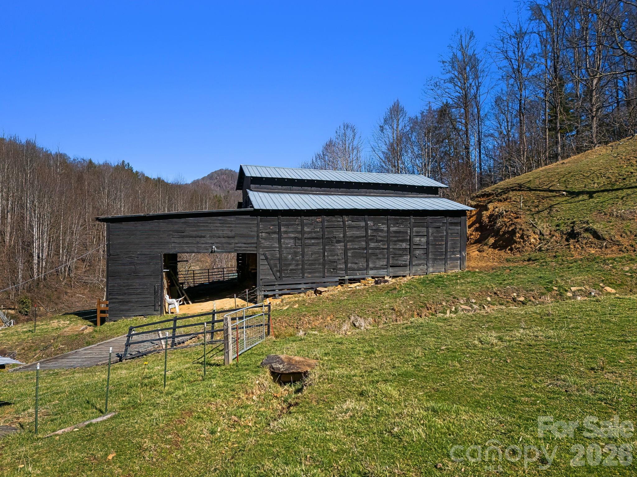main property photo 32