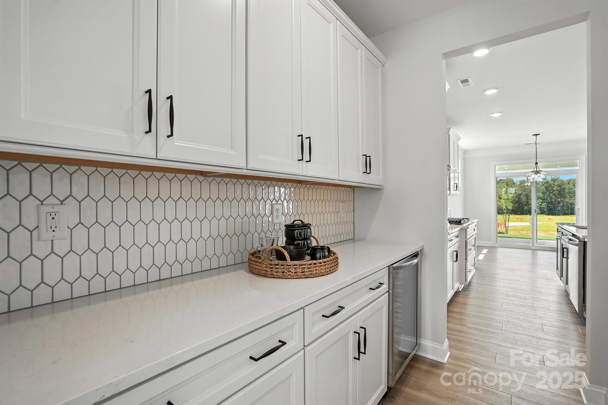 property viewer photo 11