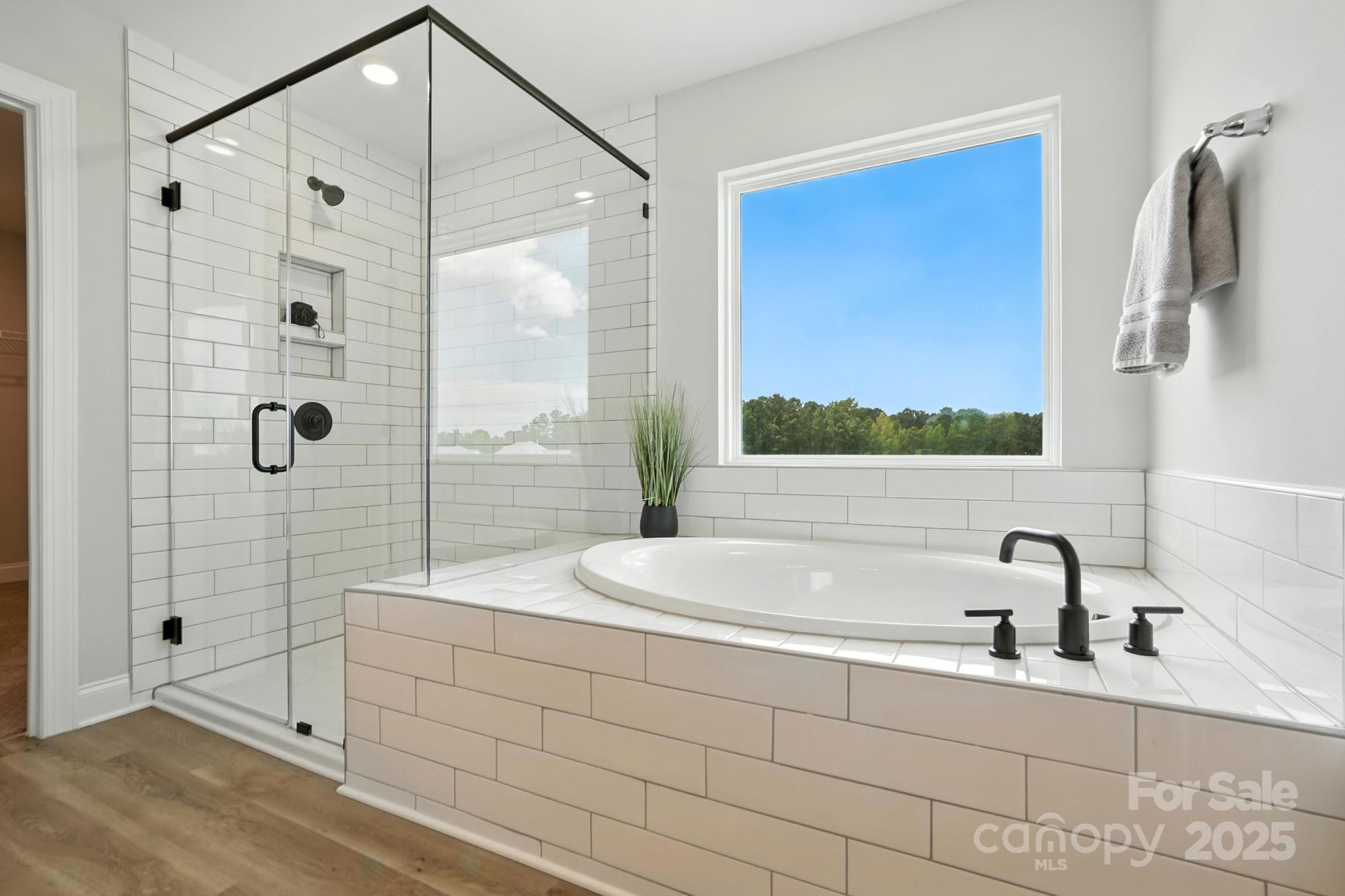 property viewer photo 28