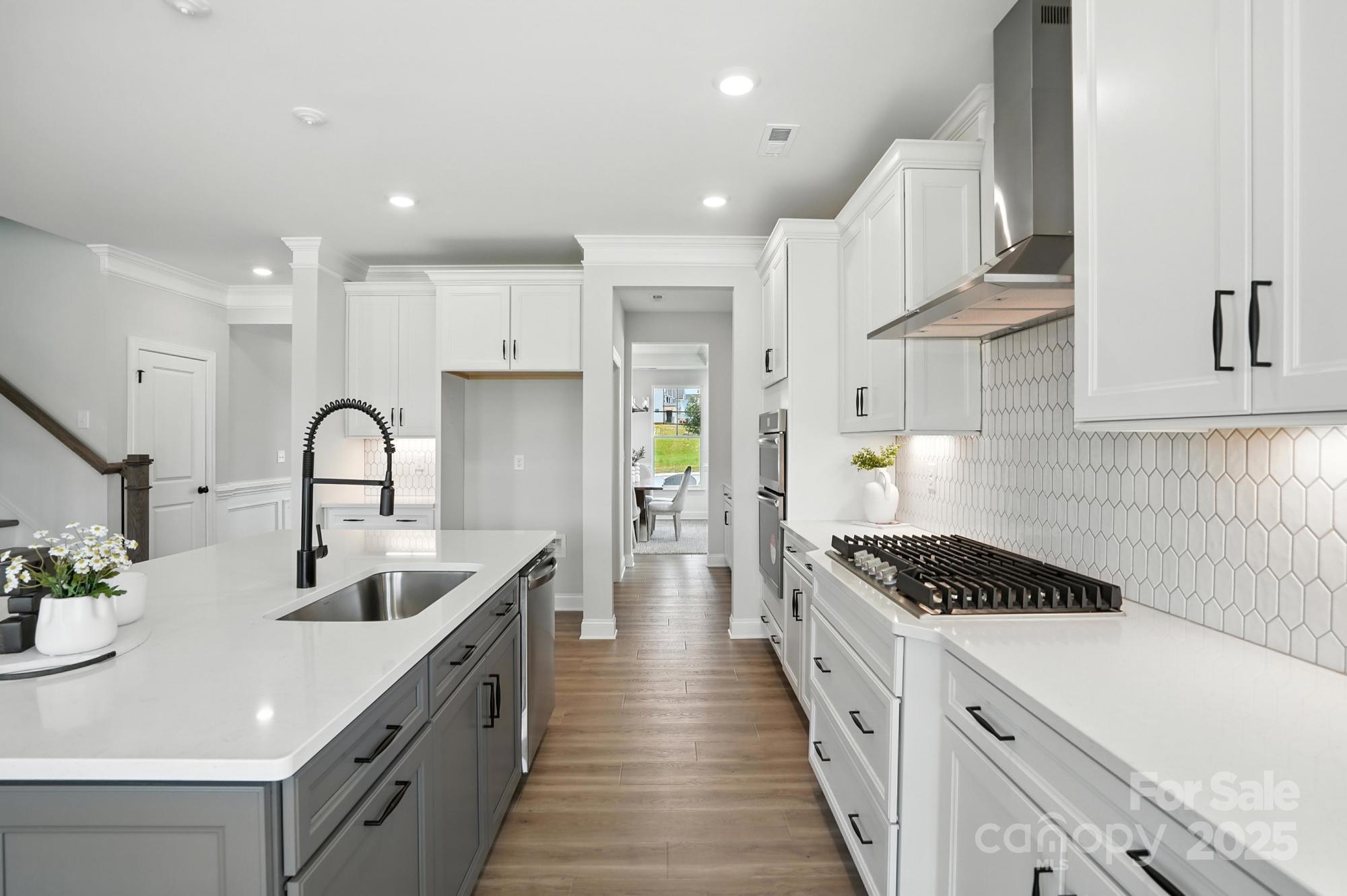 property viewer photo 5