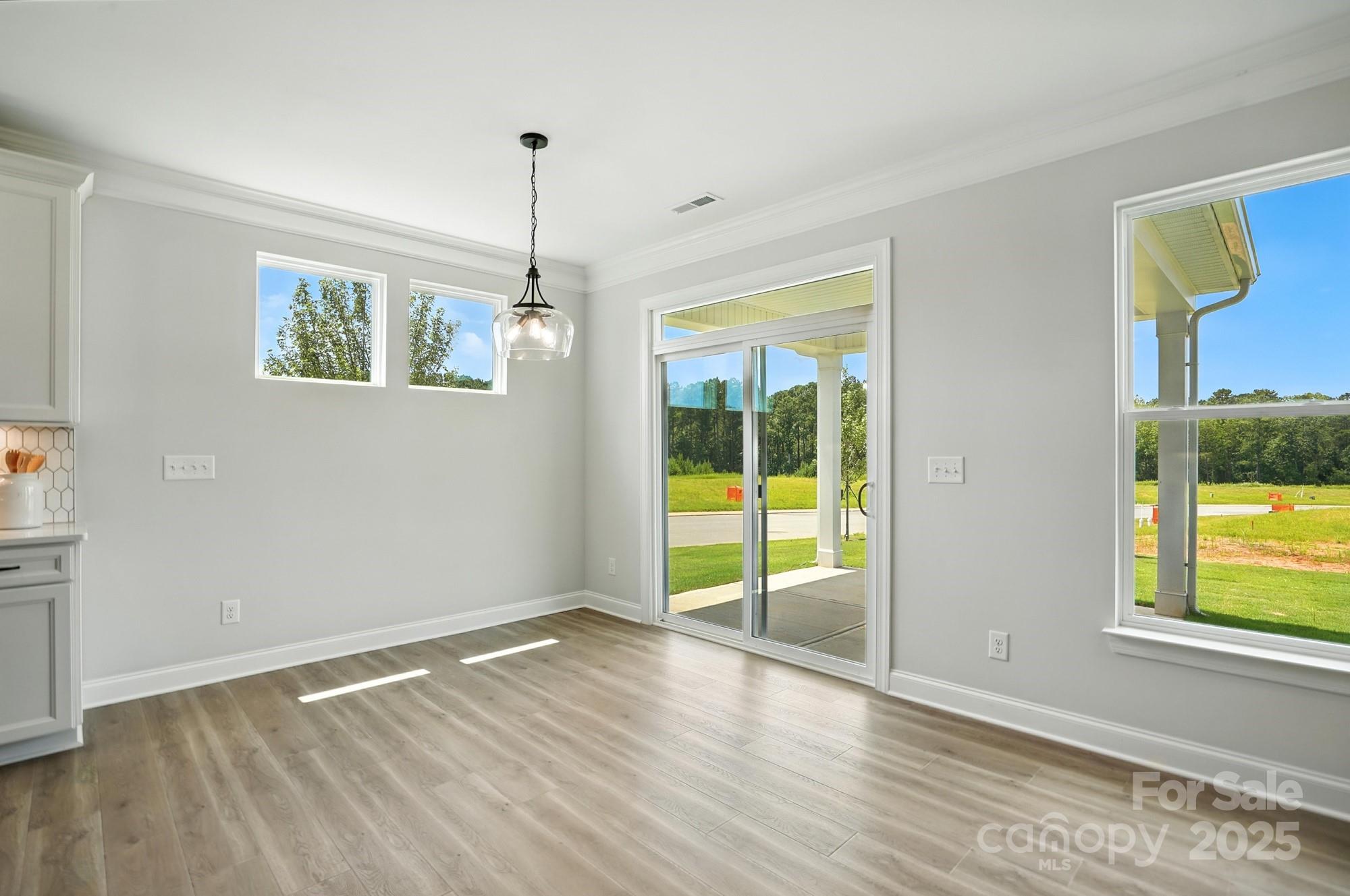 property viewer photo 9