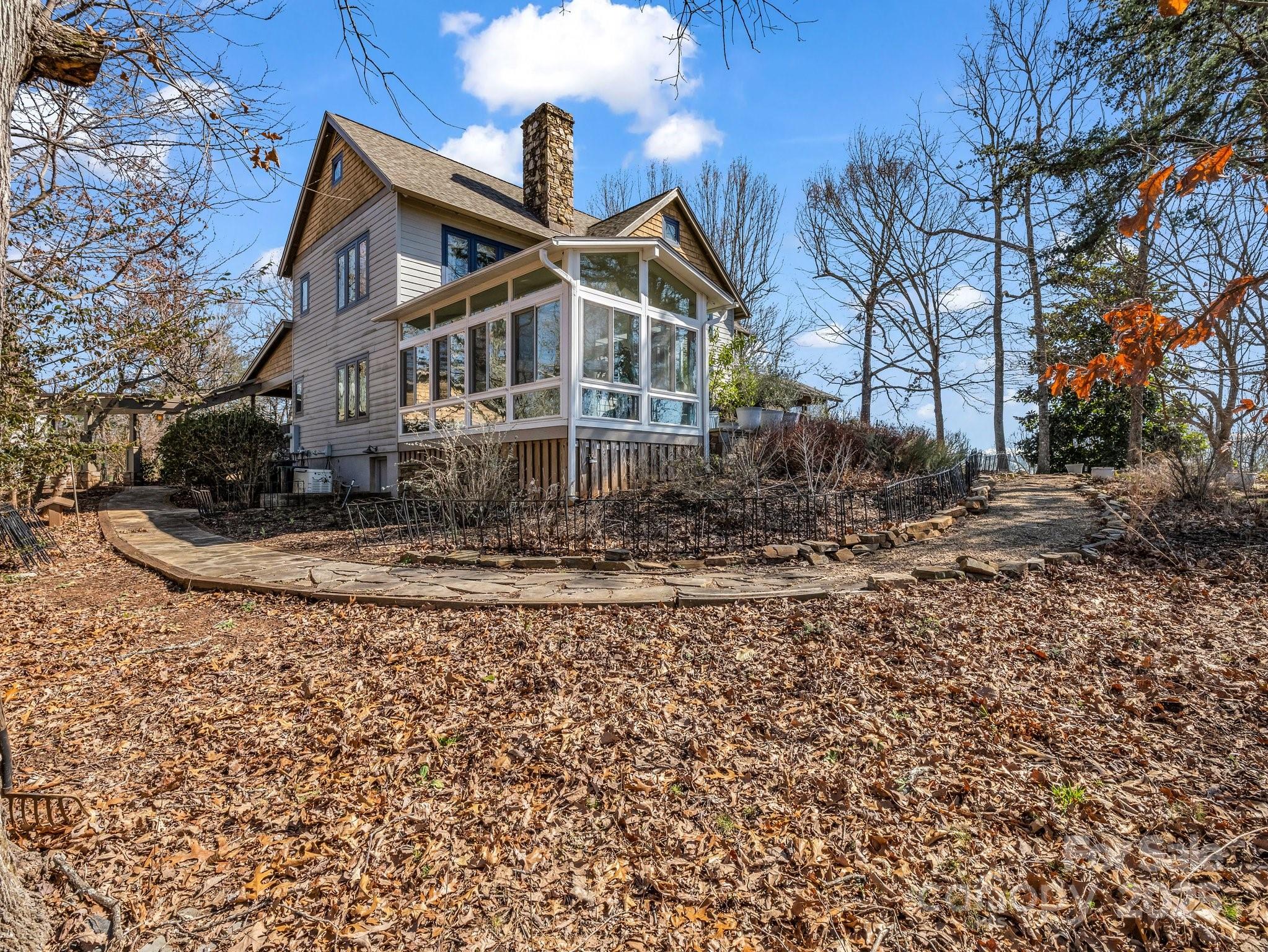 property viewer photo 1