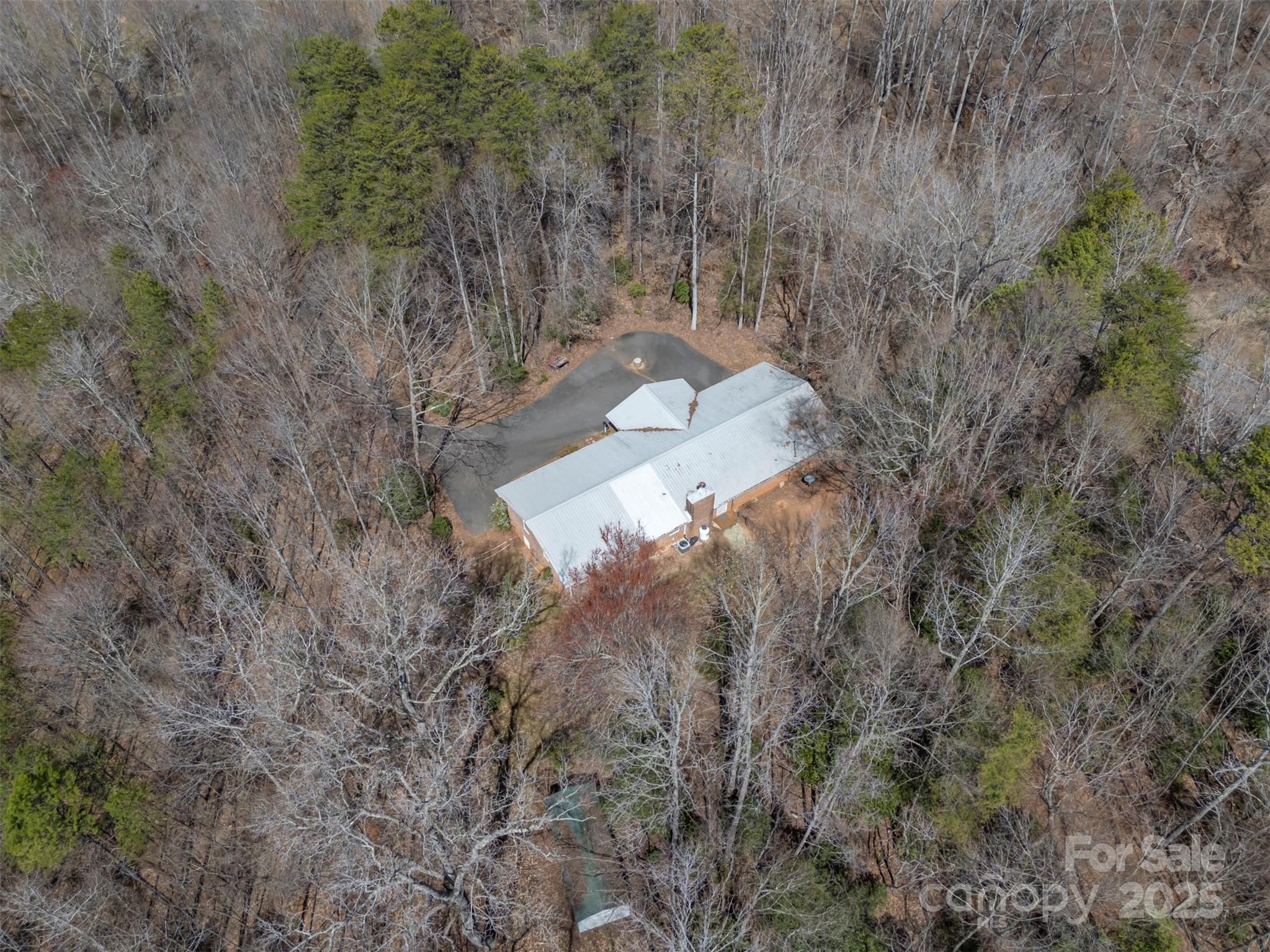 main property photo 25