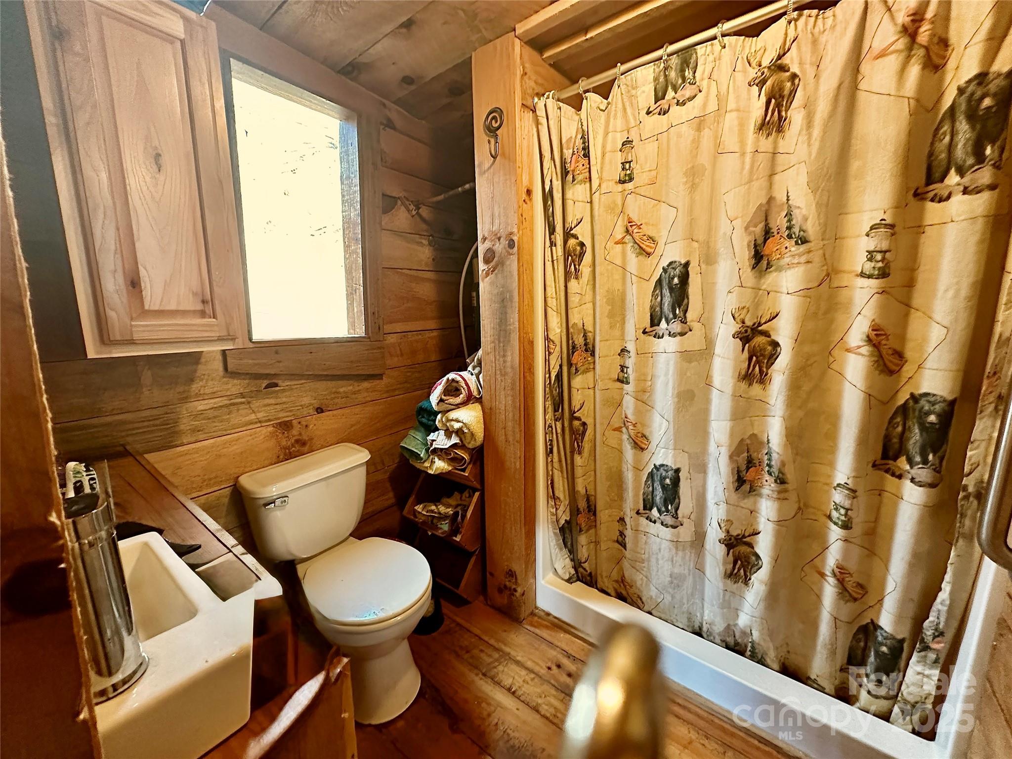 main property photo 12