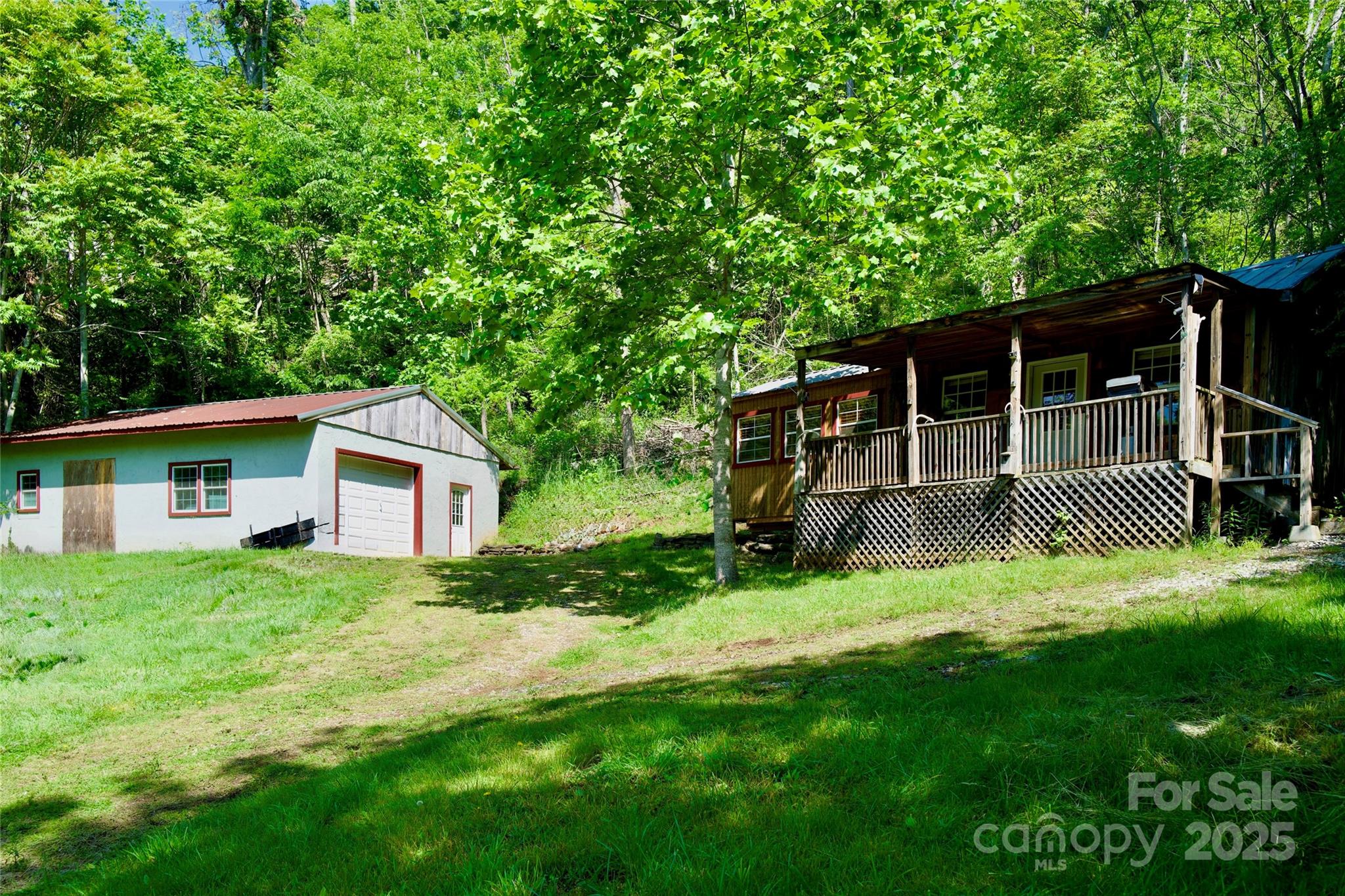 main property photo 17