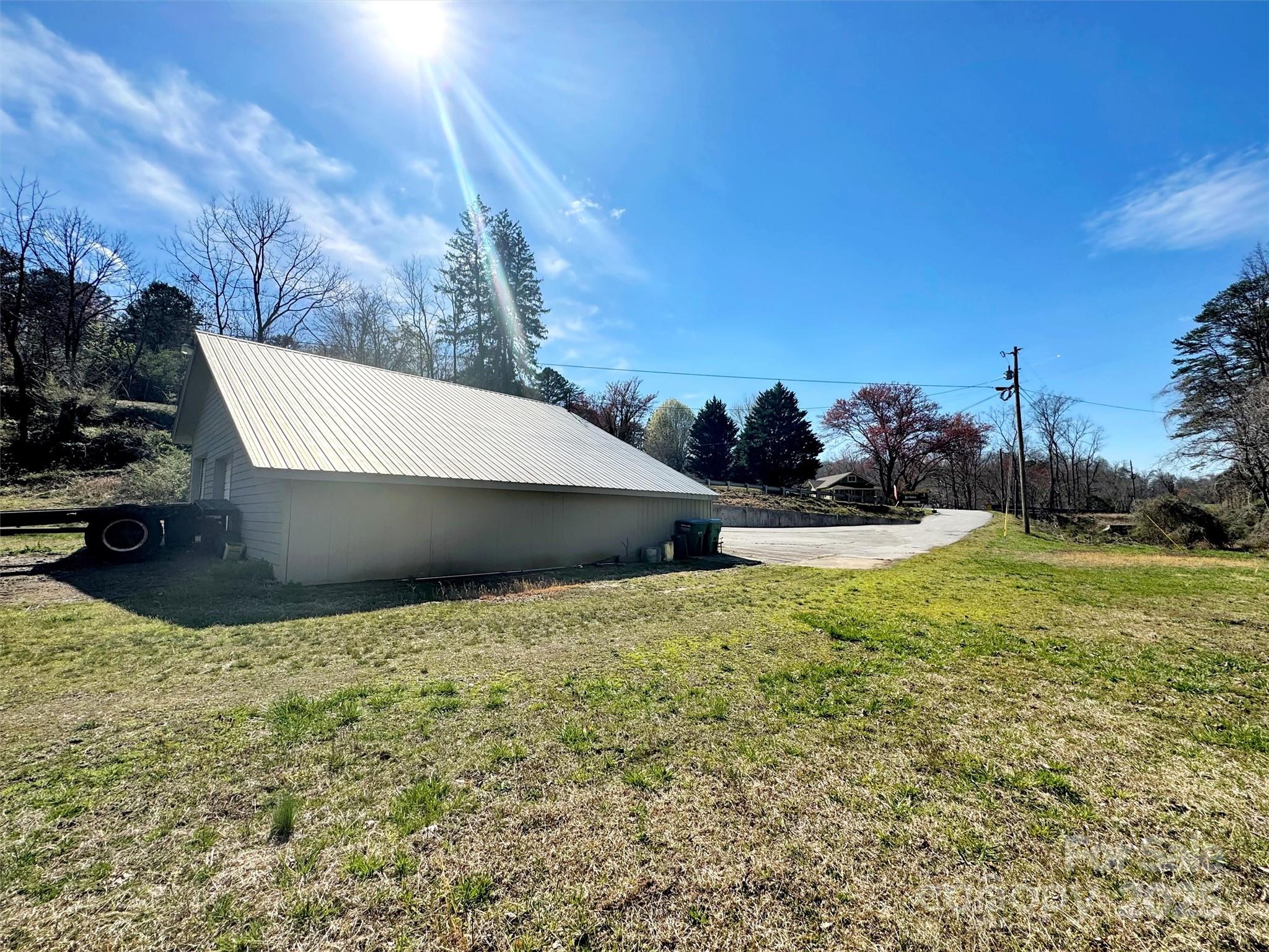 main property photo 26