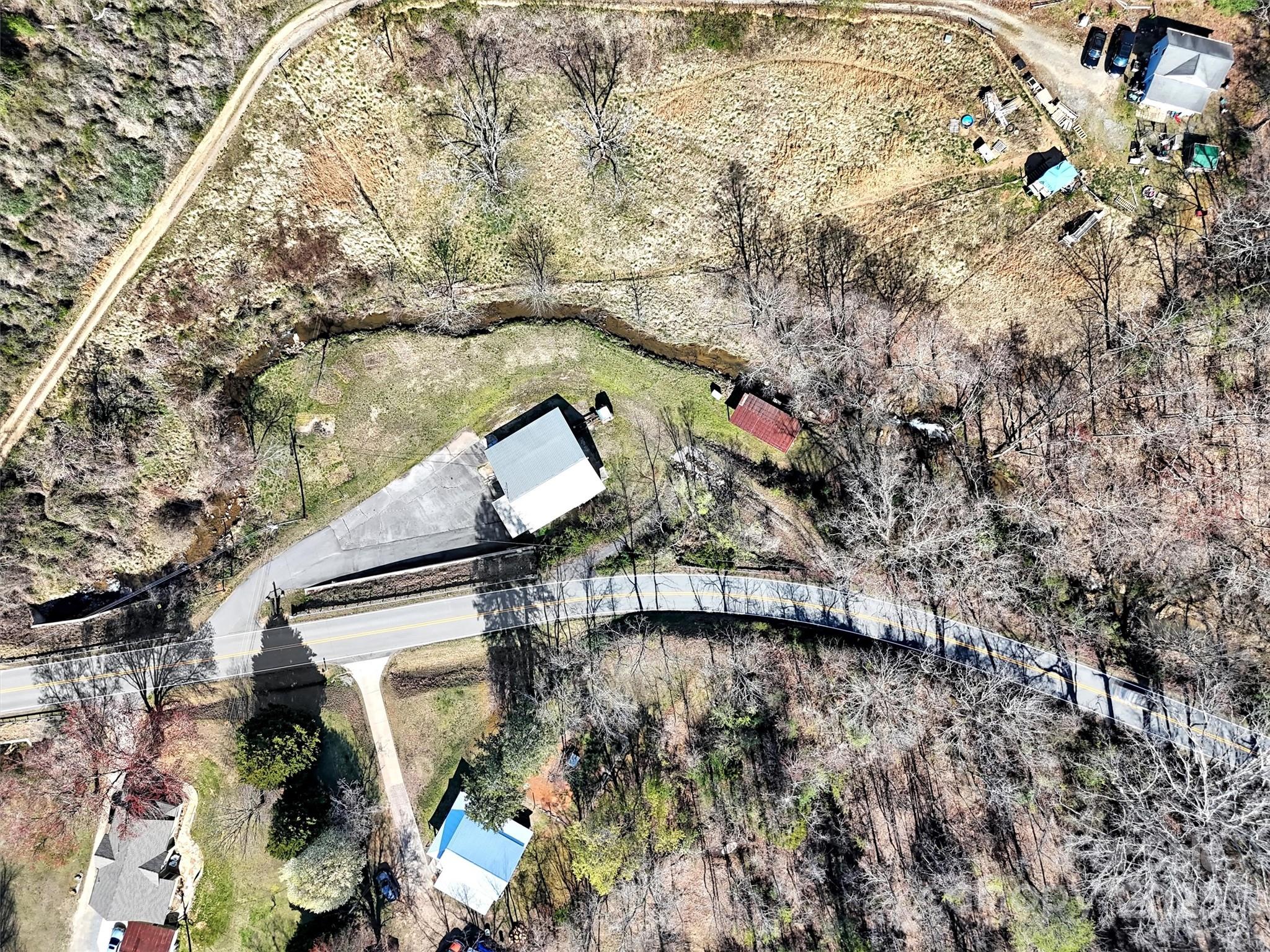 main property photo 33