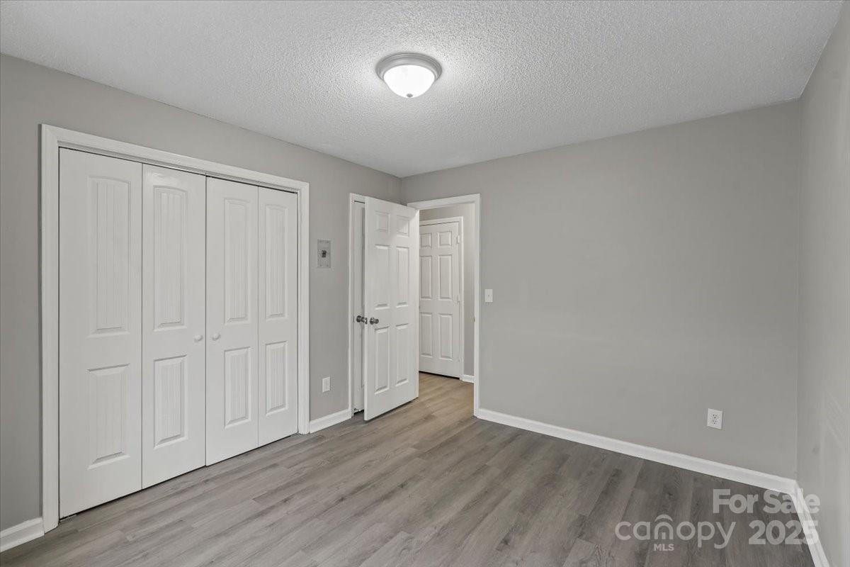 property viewer photo 10