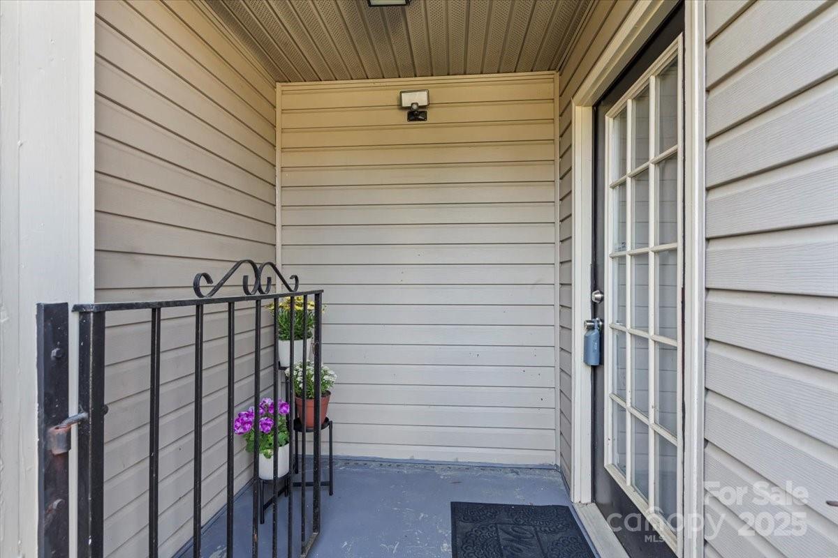 property viewer photo 14