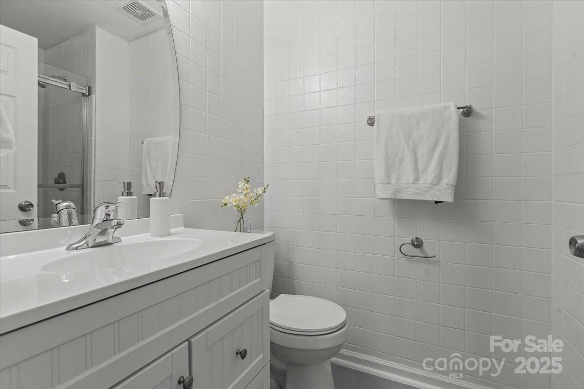 property viewer photo 9