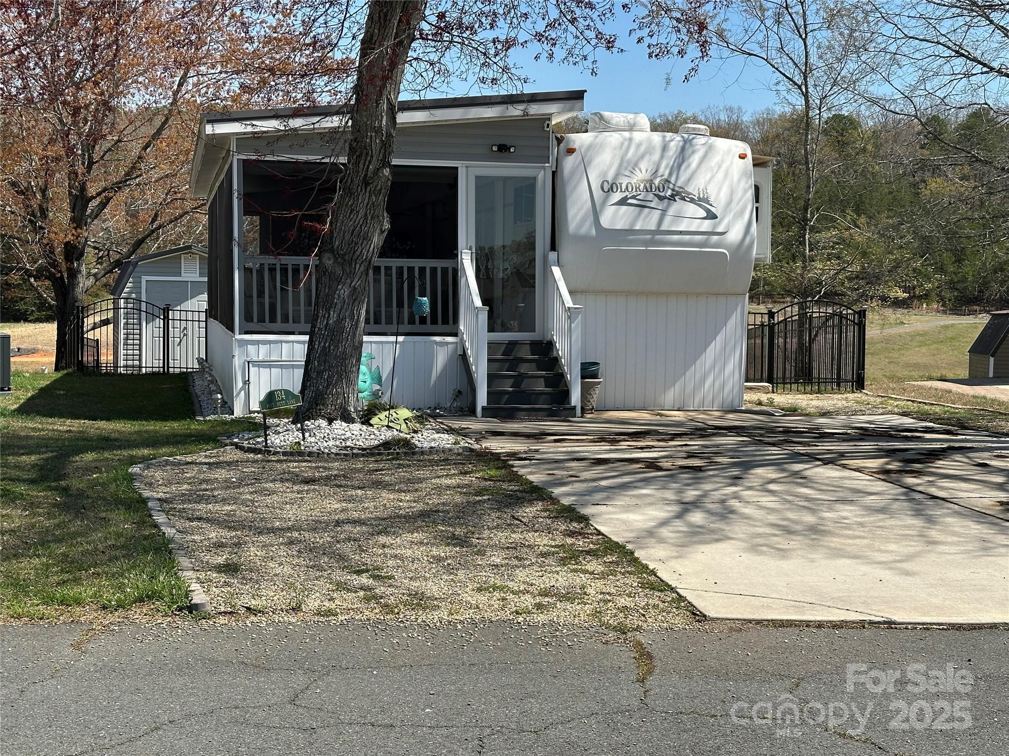 main property photo 36