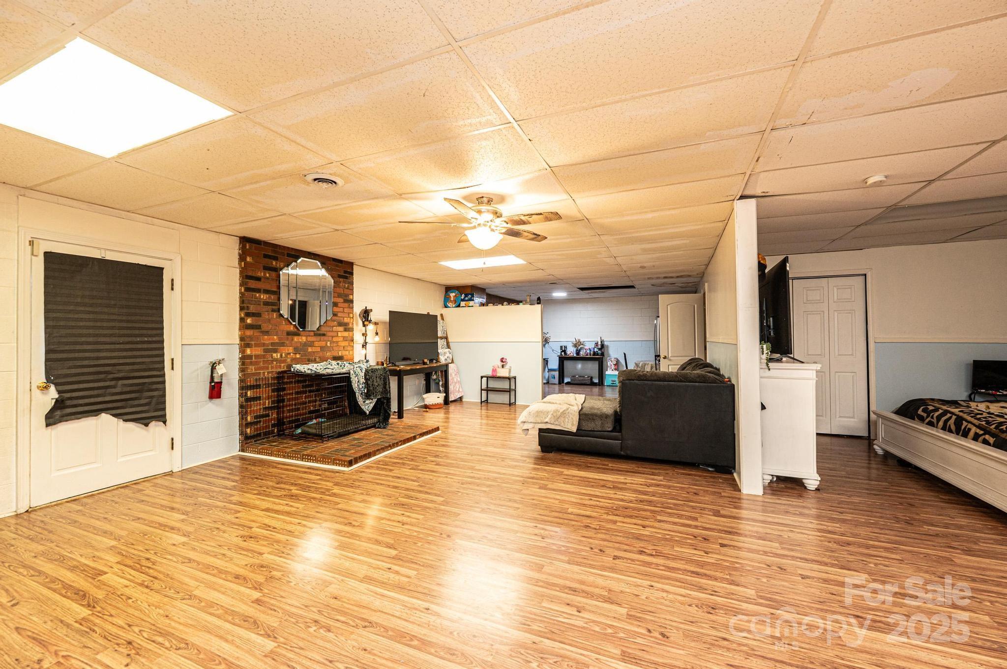 main property photo 39