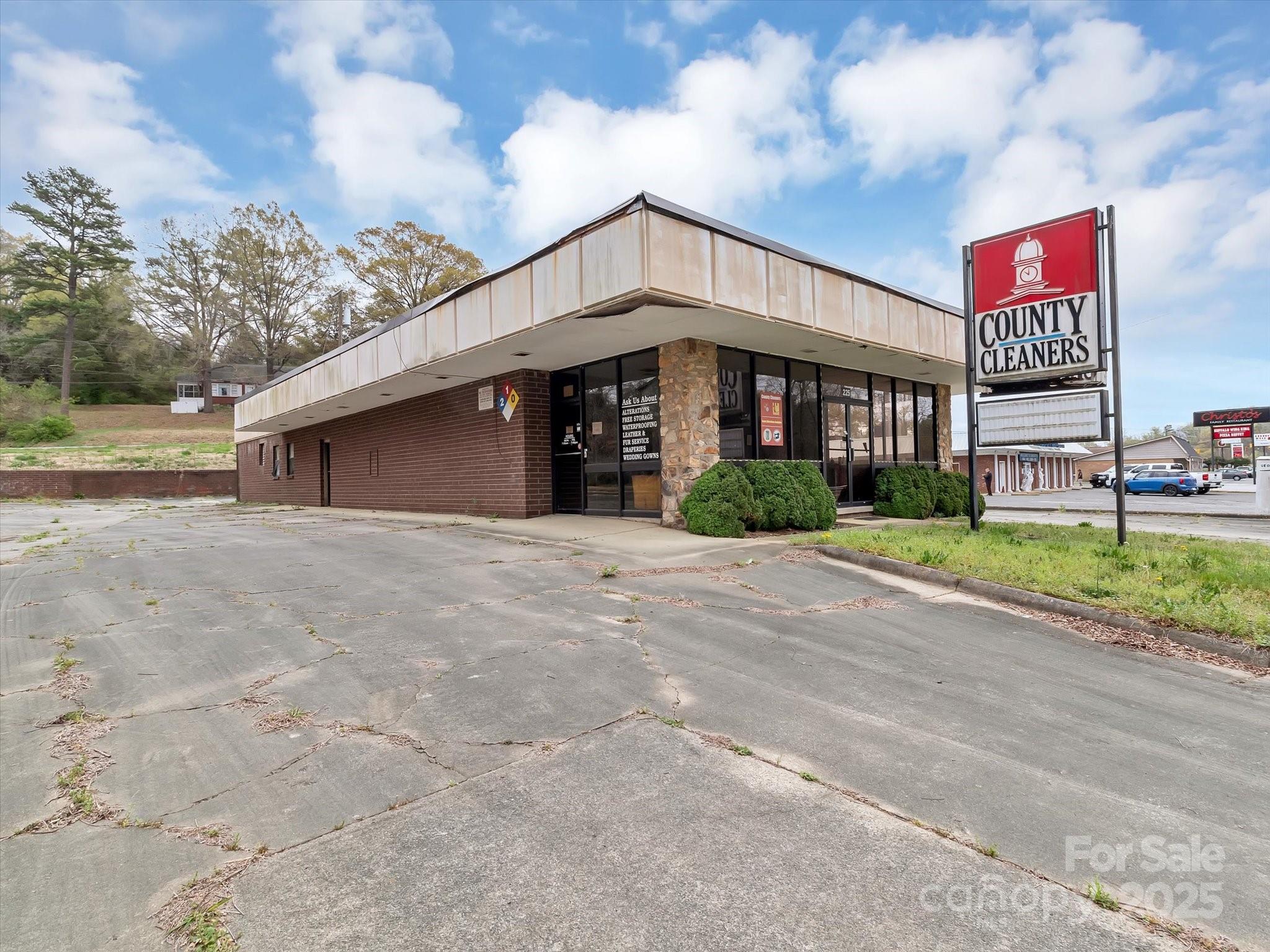 main property photo 2