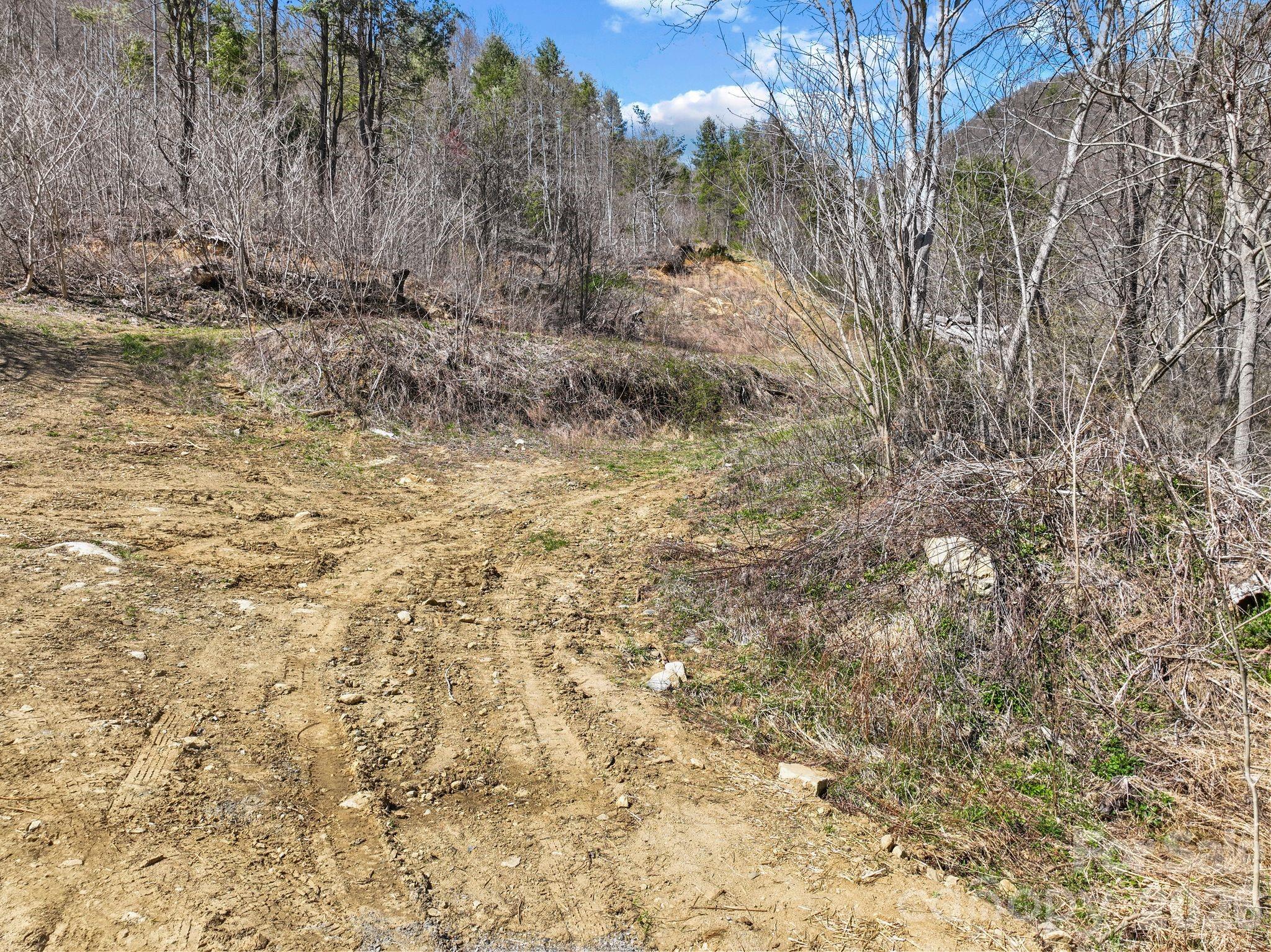 main property photo 10