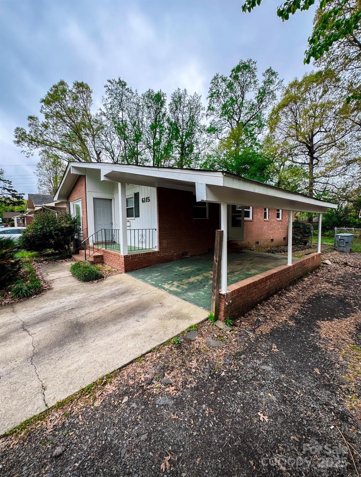 property viewer photo 2