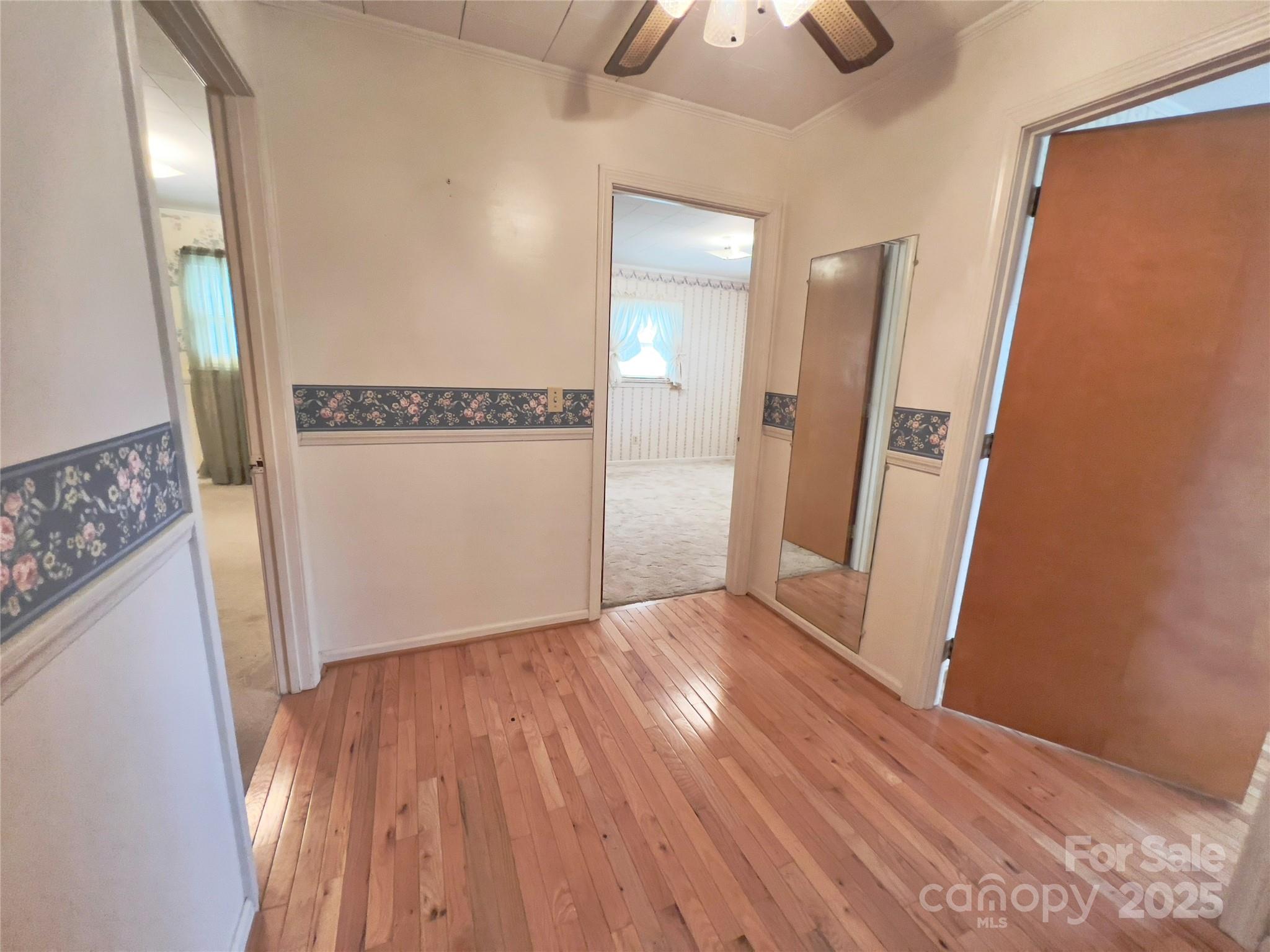 property viewer photo 10