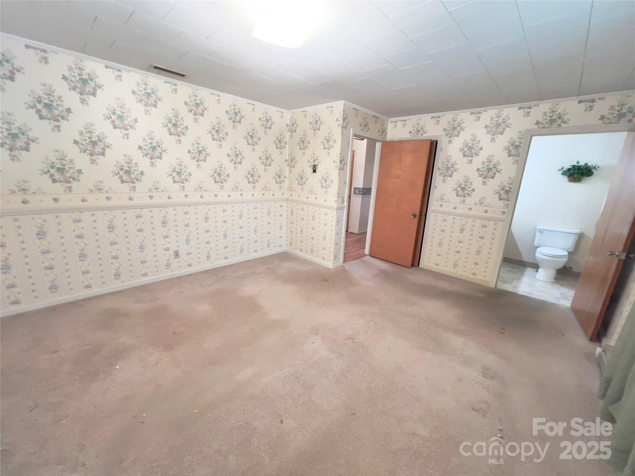 property viewer photo 13
