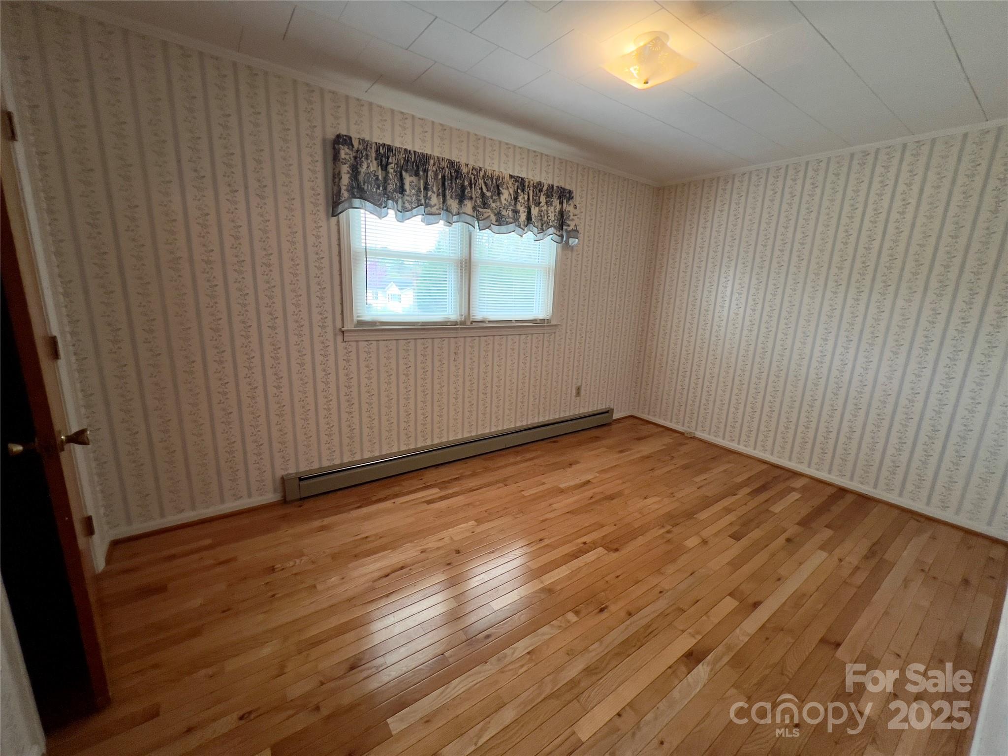 property viewer photo 15