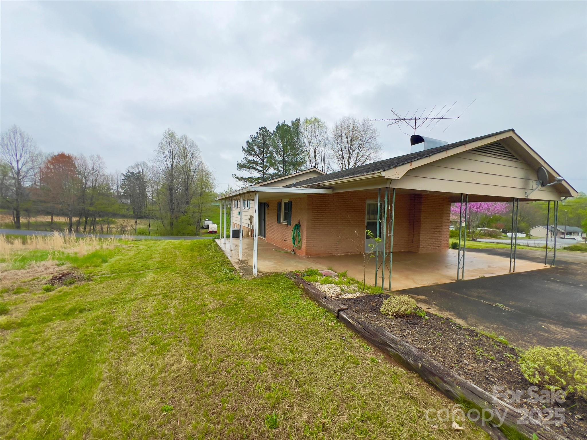 property viewer photo 2