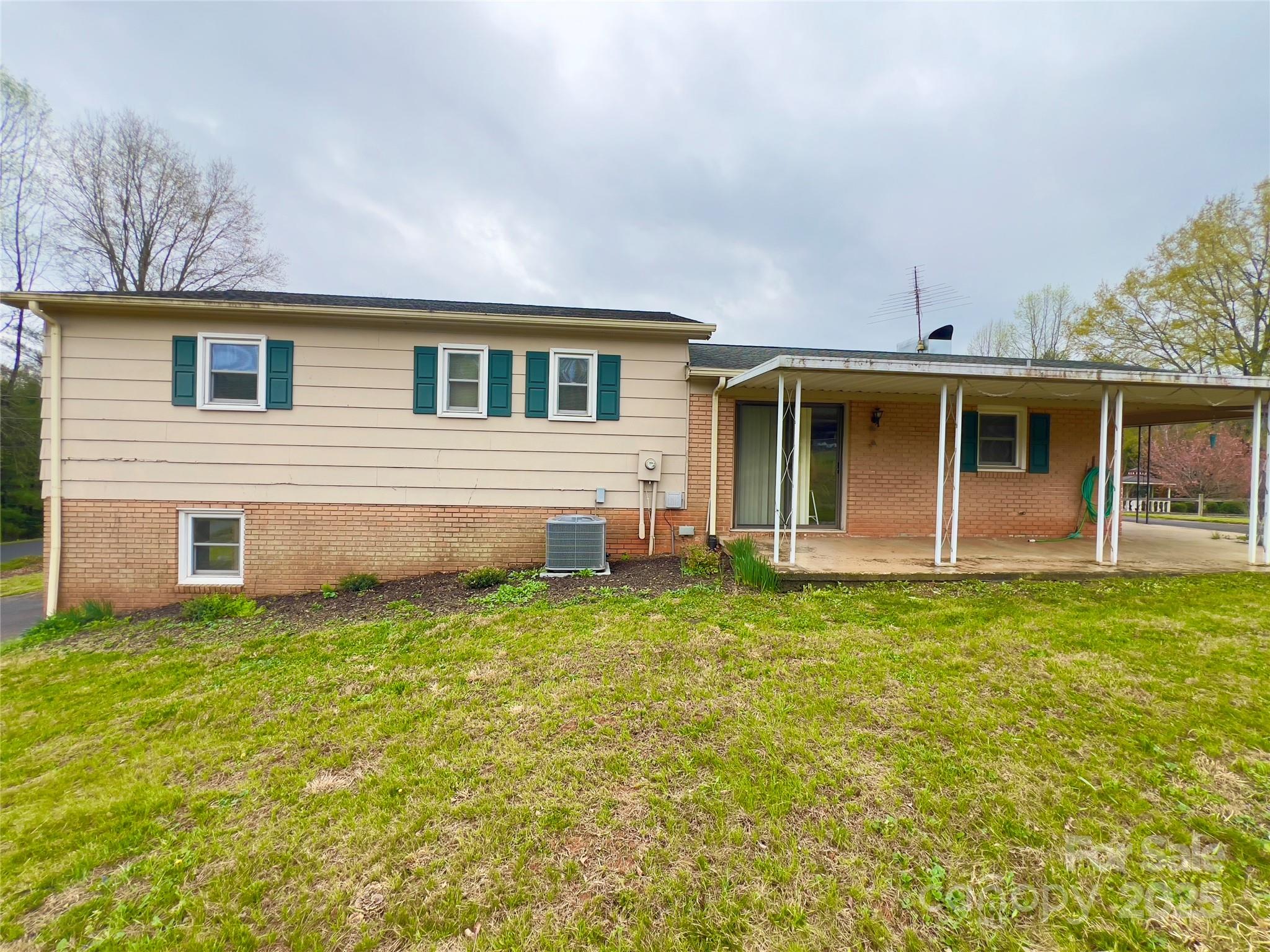 property viewer photo 3
