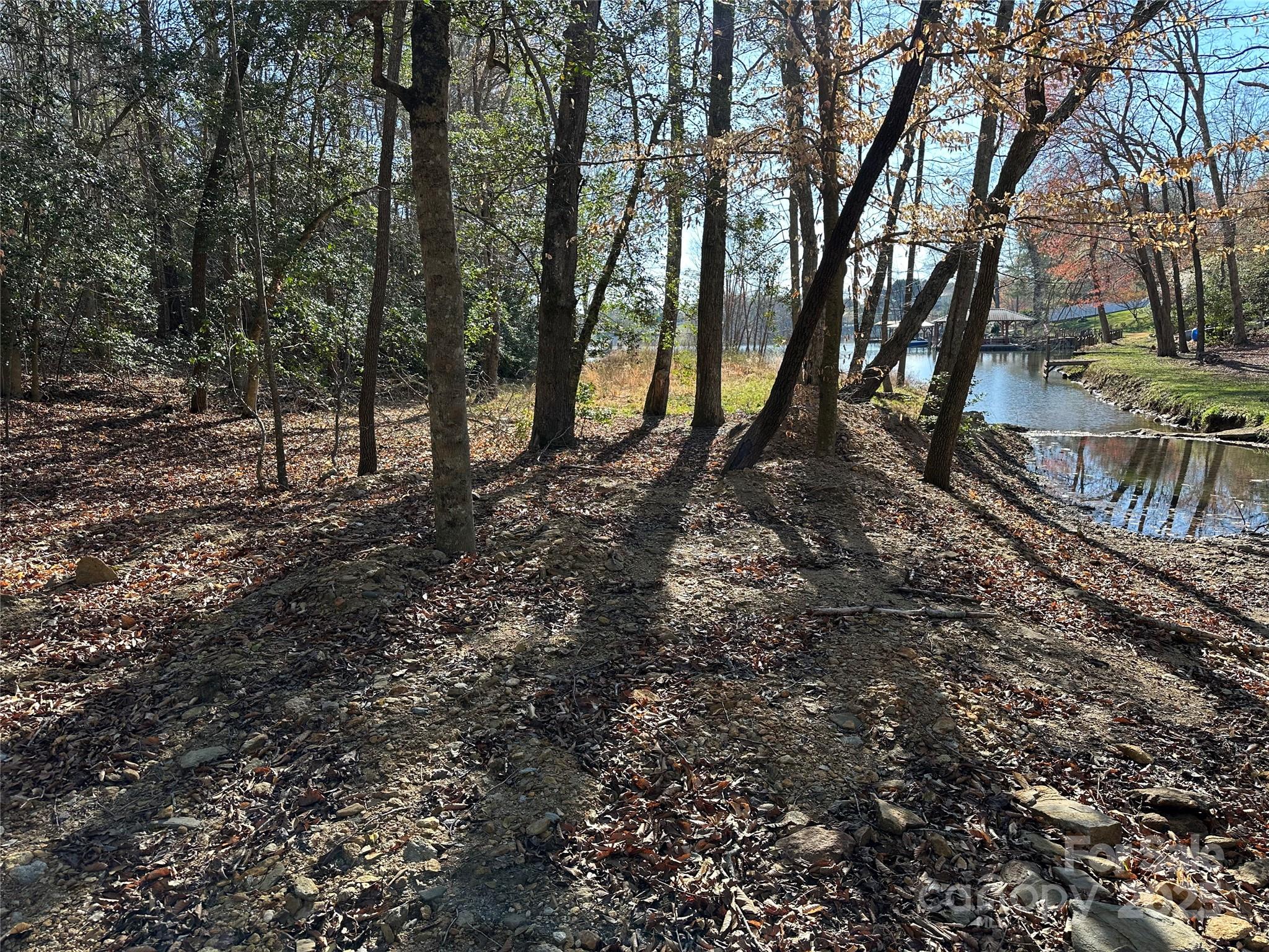 main property photo 16