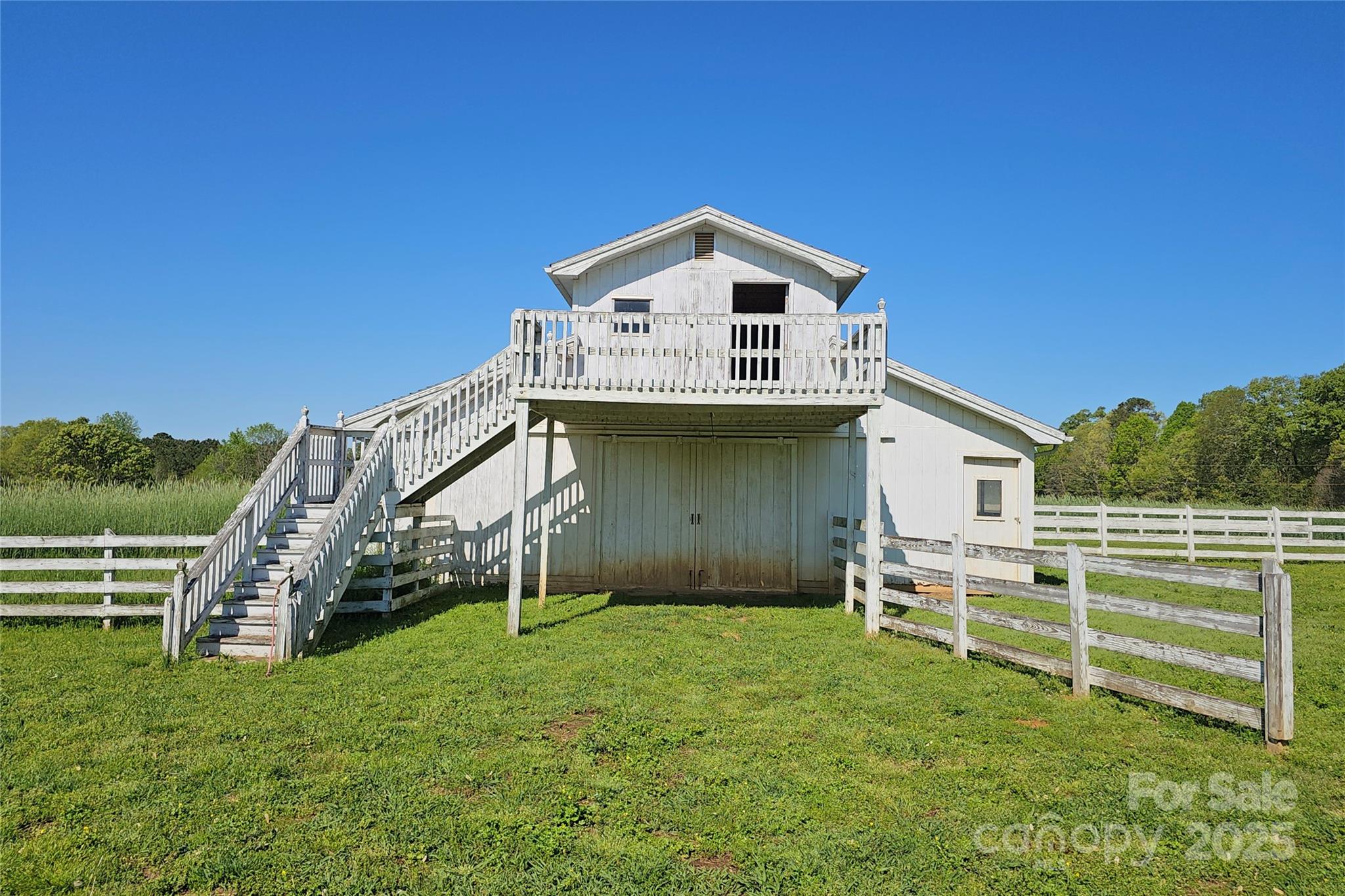 main property photo 27