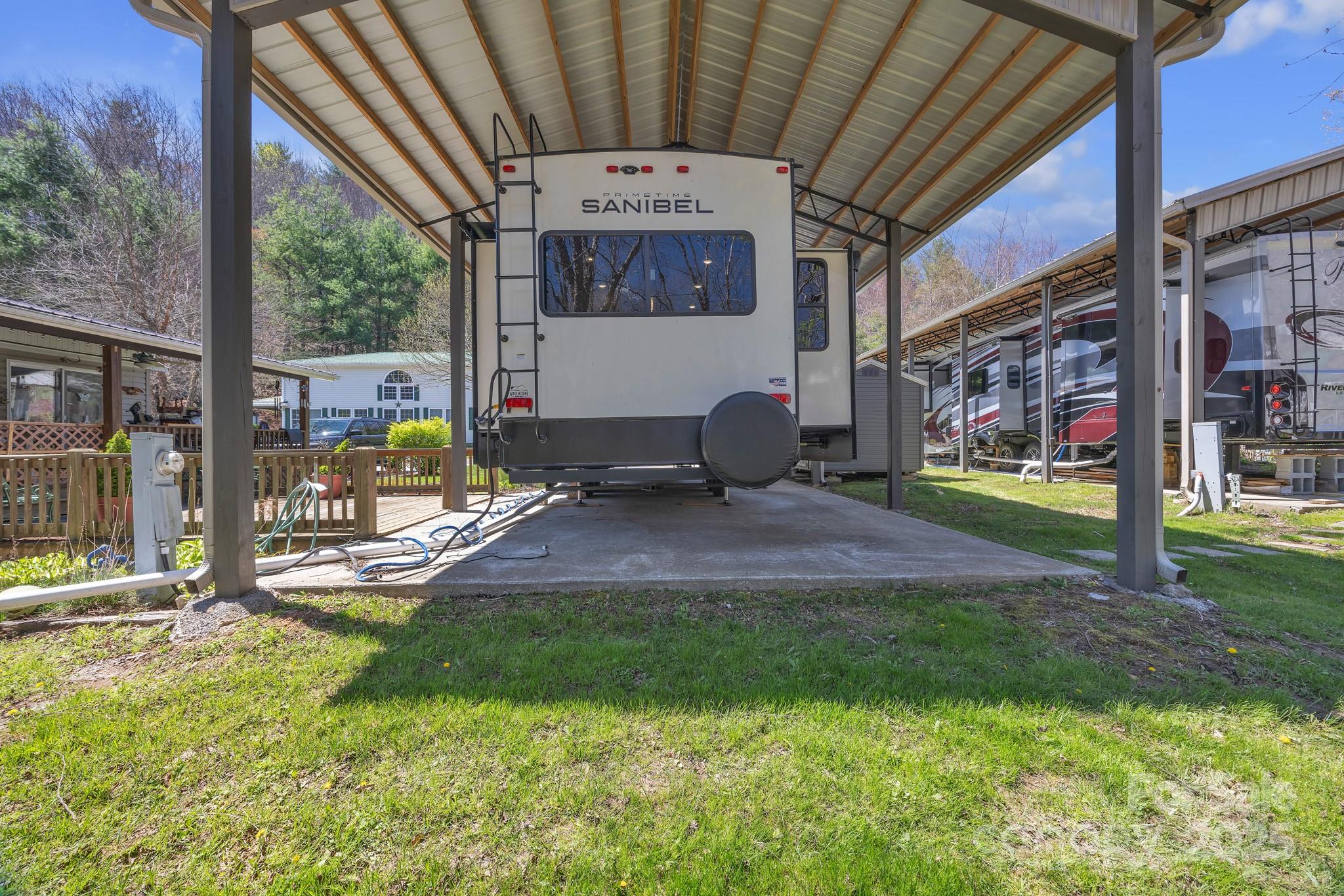 main property photo 32