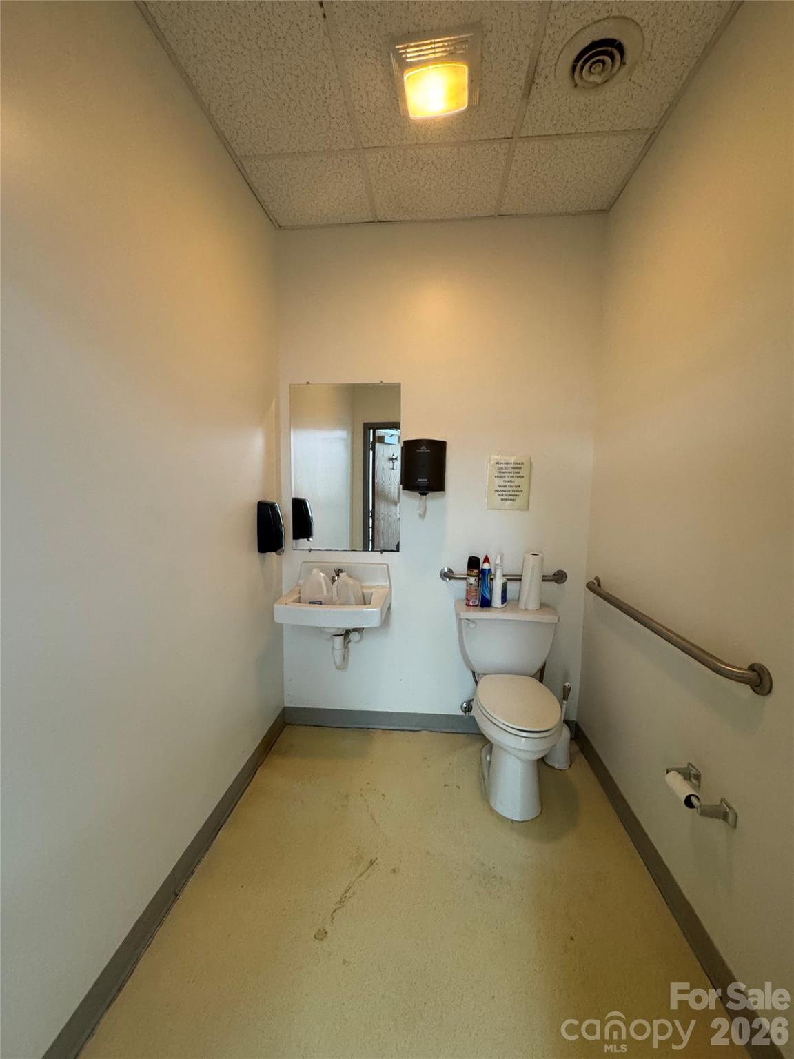 main property photo 8