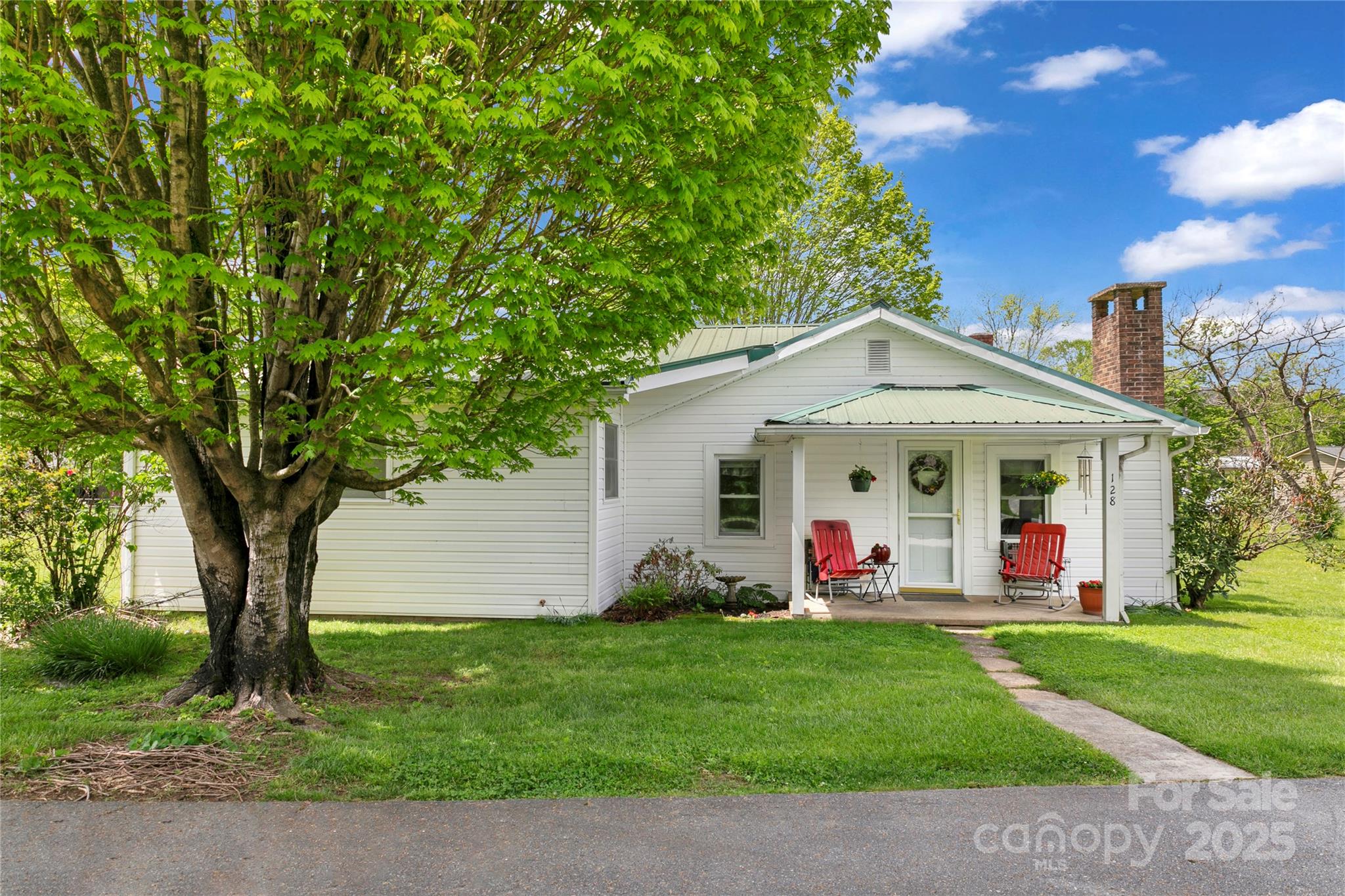 main property photo 5