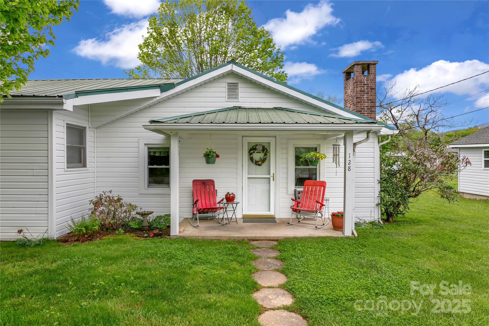 main property photo 6