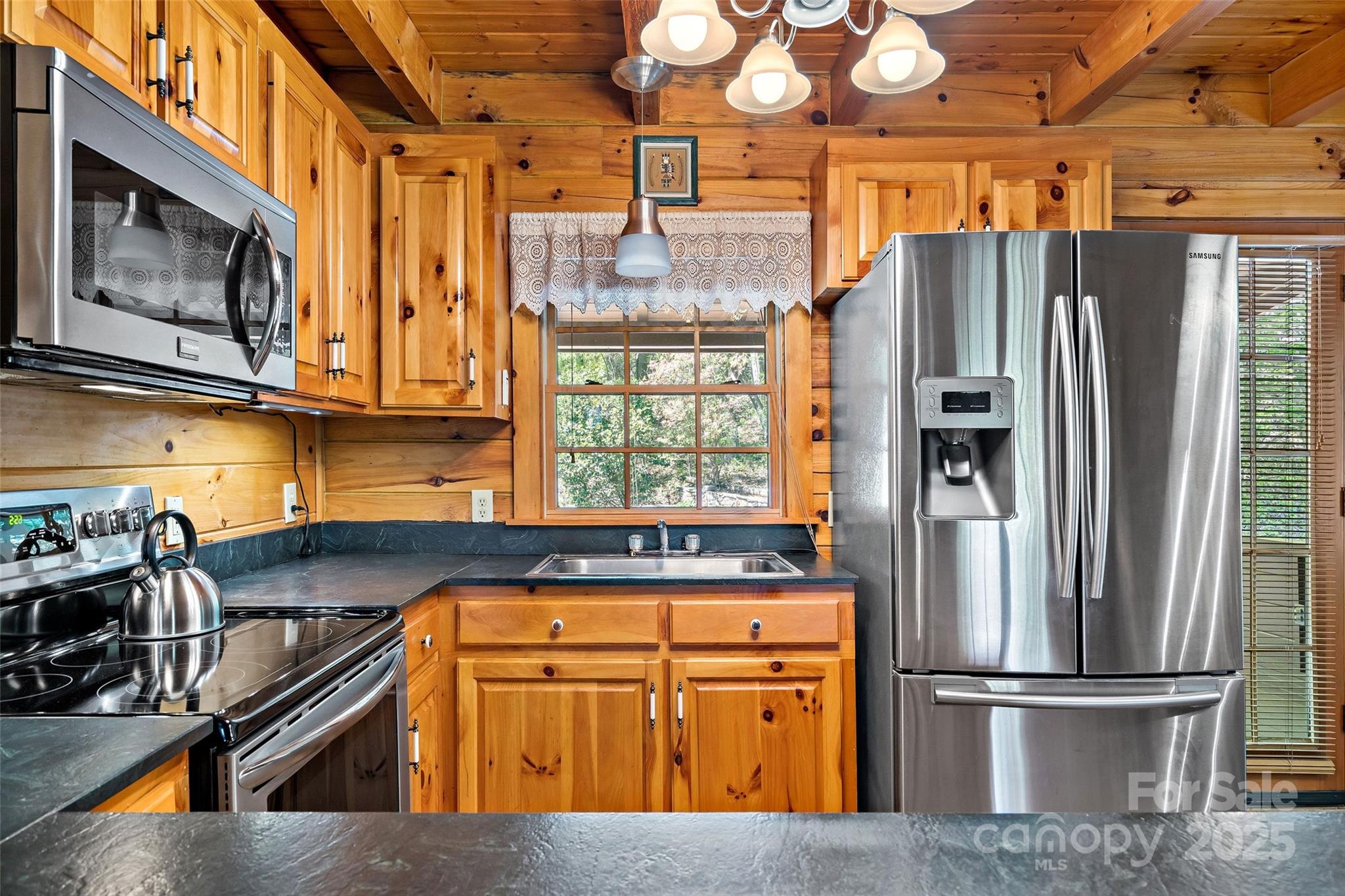 property viewer photo 14