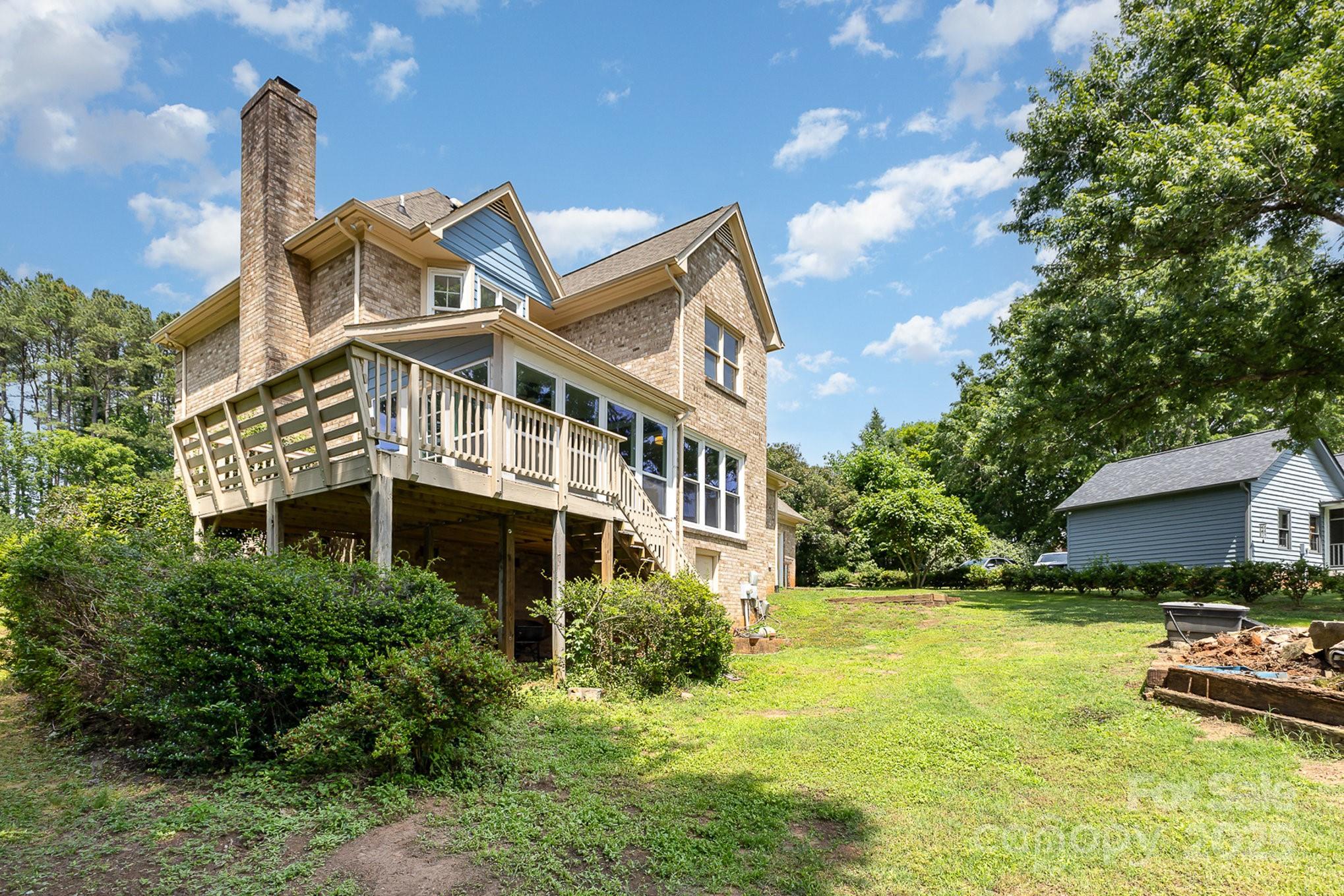 main property photo 24