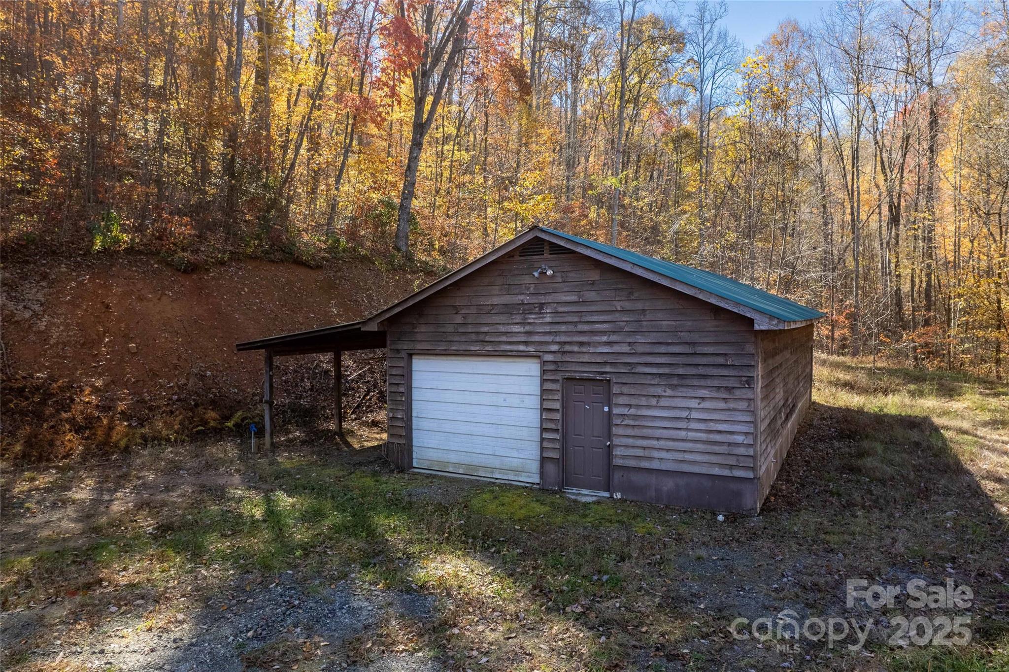 main property photo 7