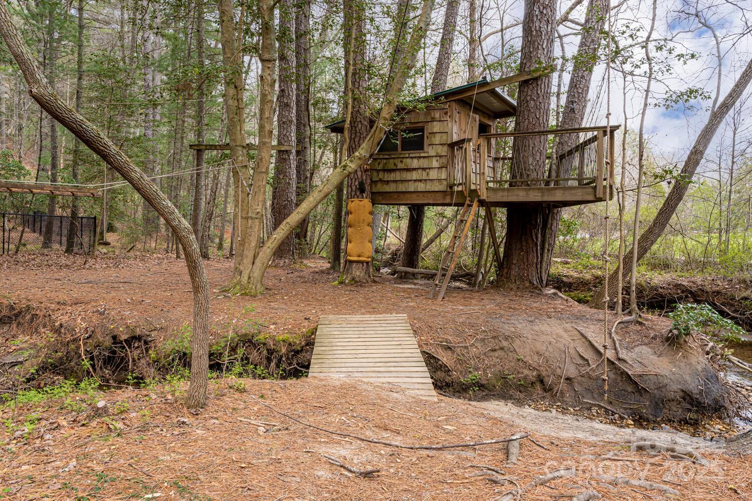 main property photo 43