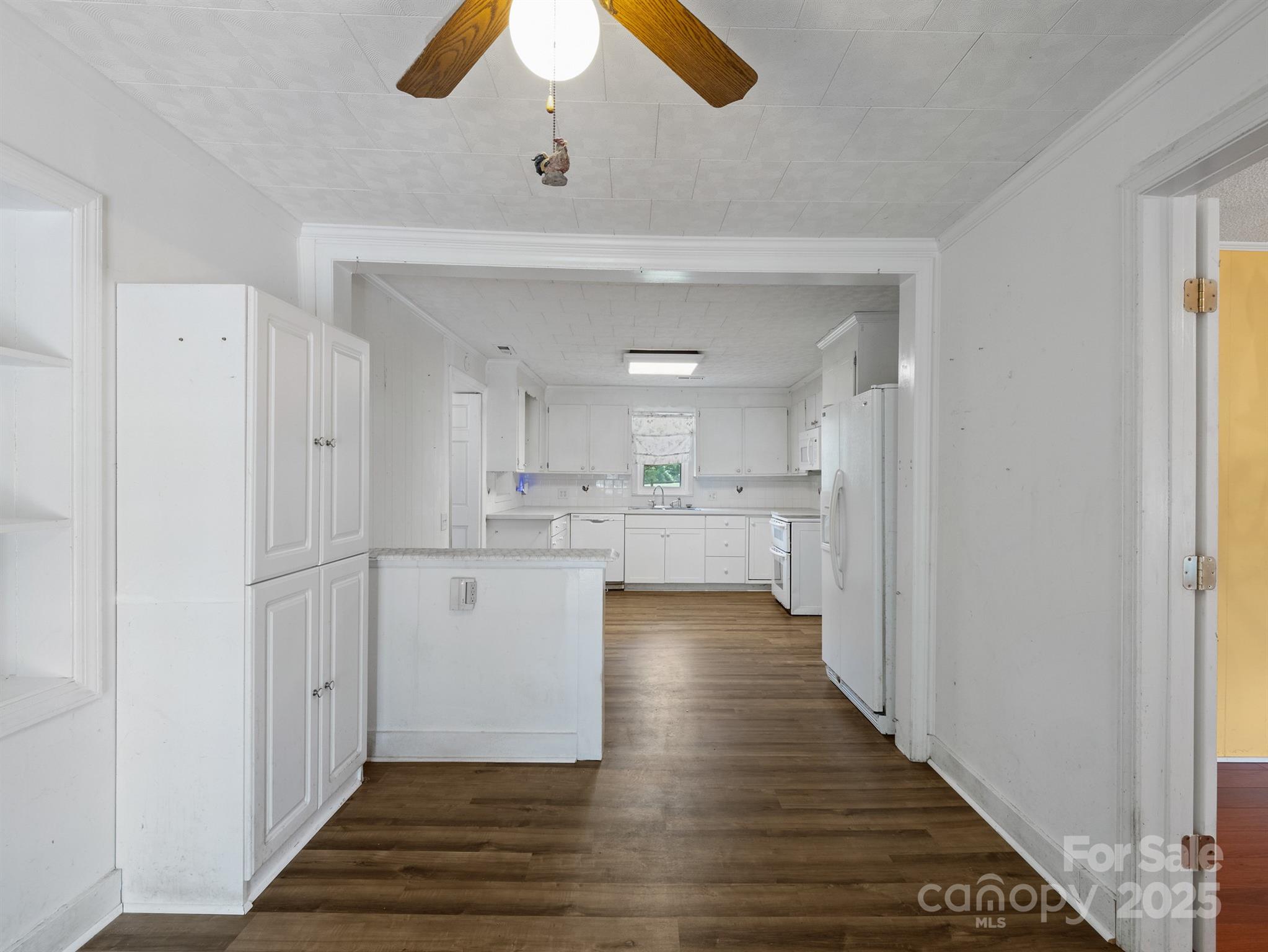 property viewer photo 6