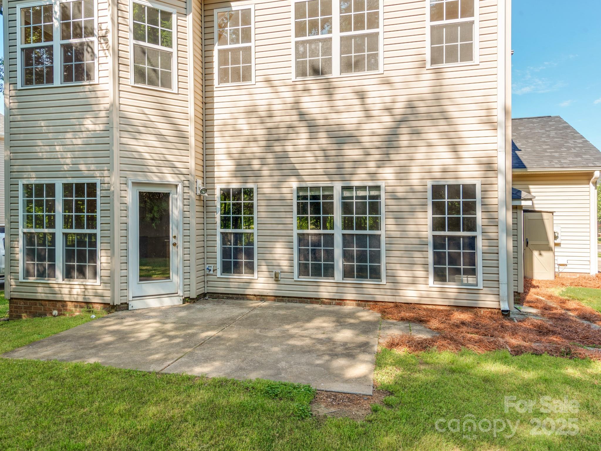 main property photo 41