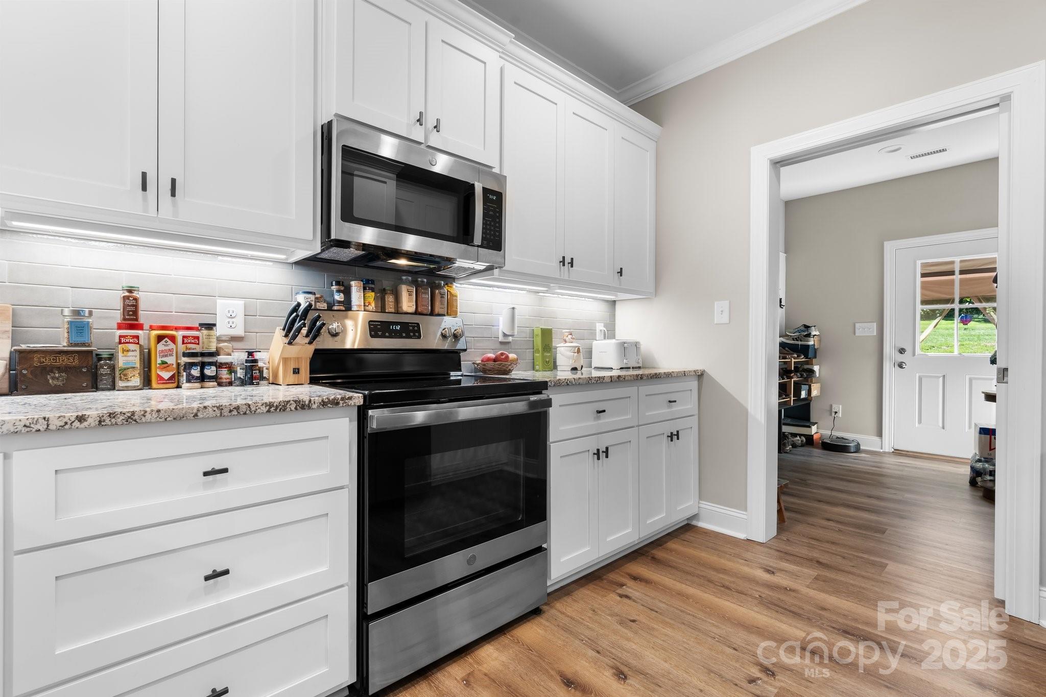 property viewer photo 14