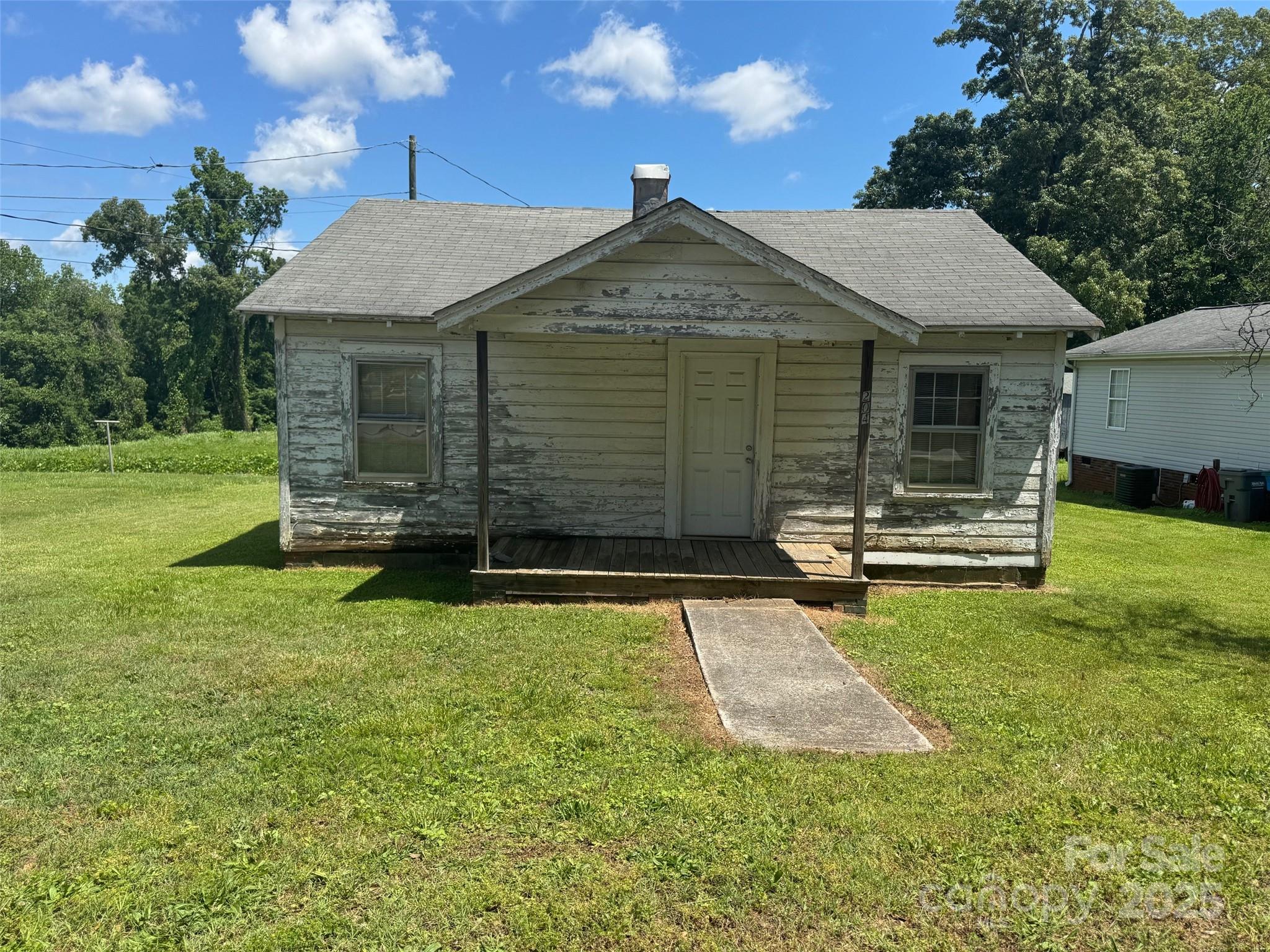 main property photo 5