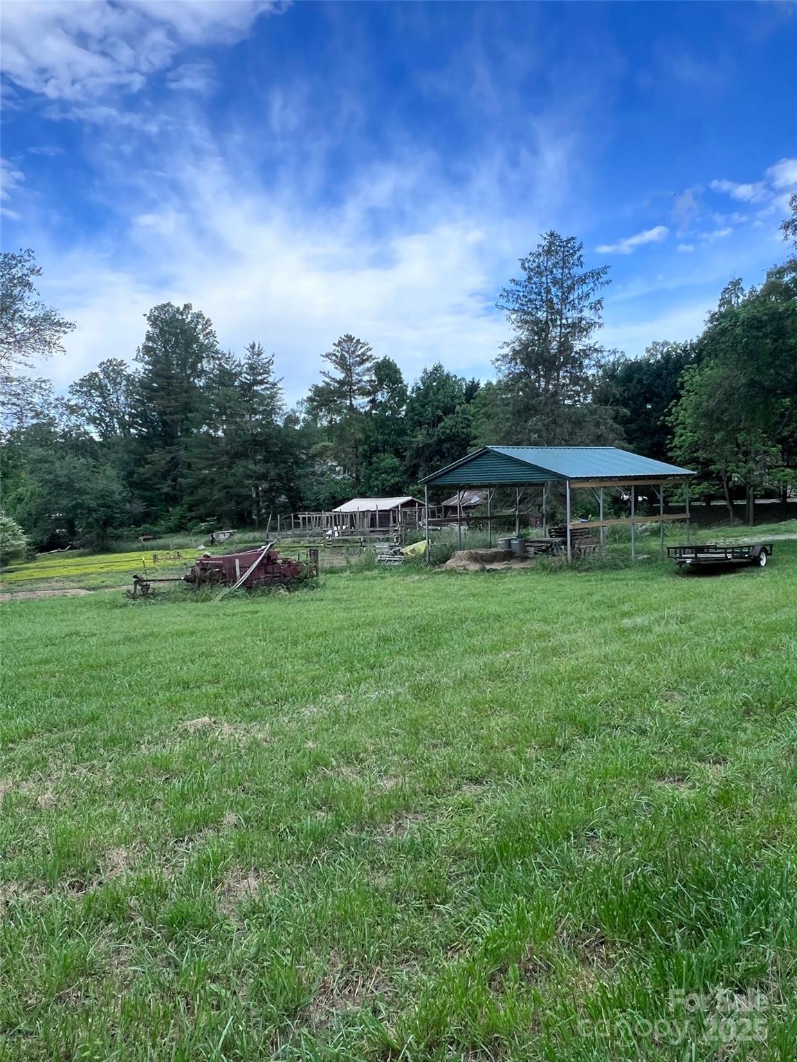 main property photo 7