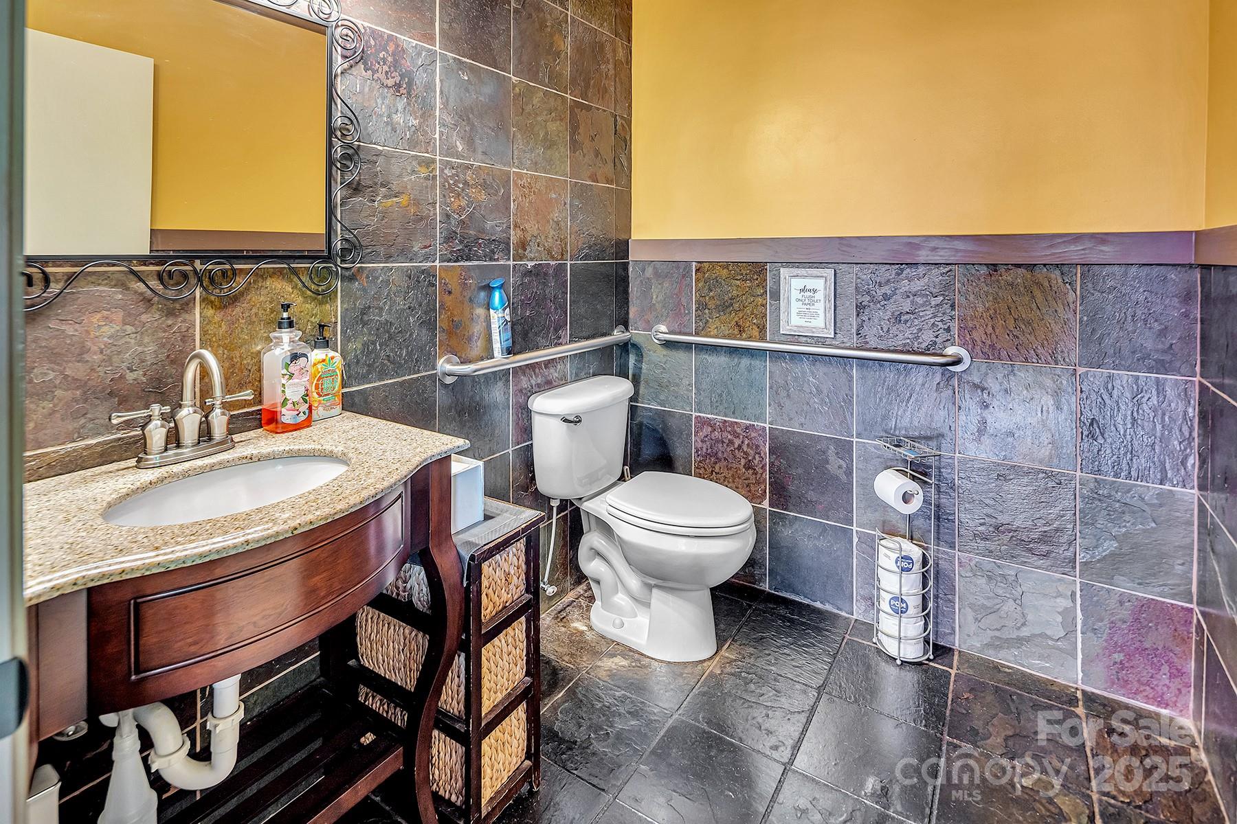 main property photo 21