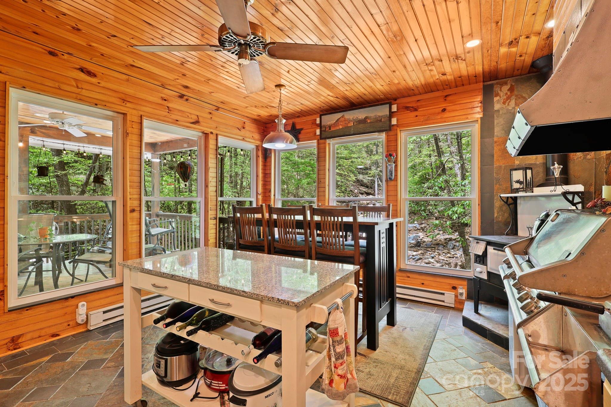 property viewer photo 15