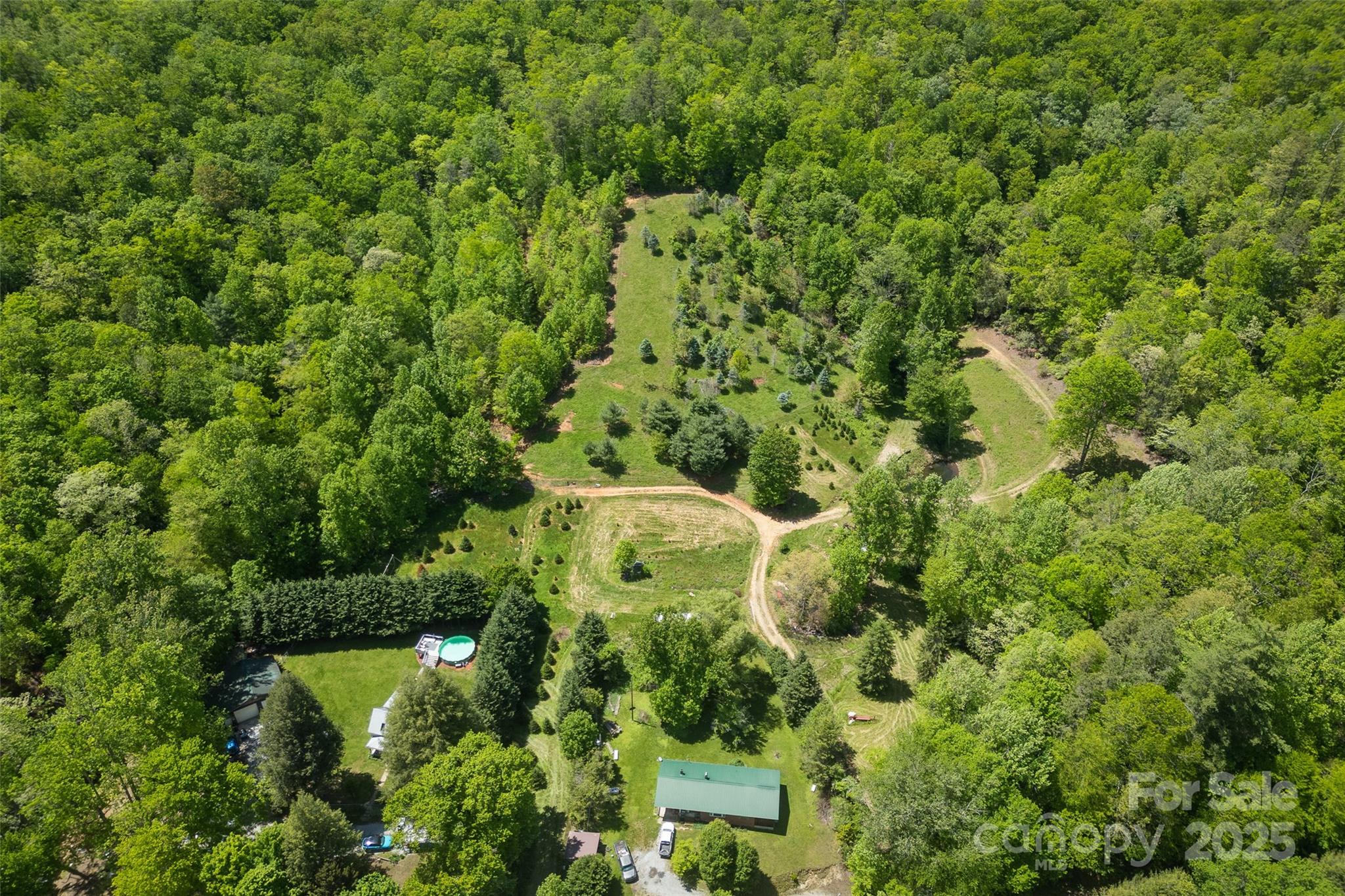 main property photo 30